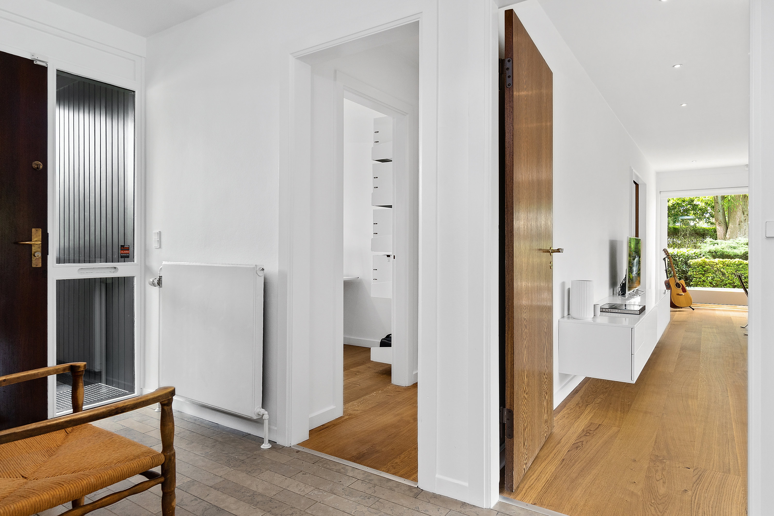 Fremhævet entré billede i fuldskærmstilstand. Billede af Hvidegårdsparken 68, 2800 Kongens Lyngby