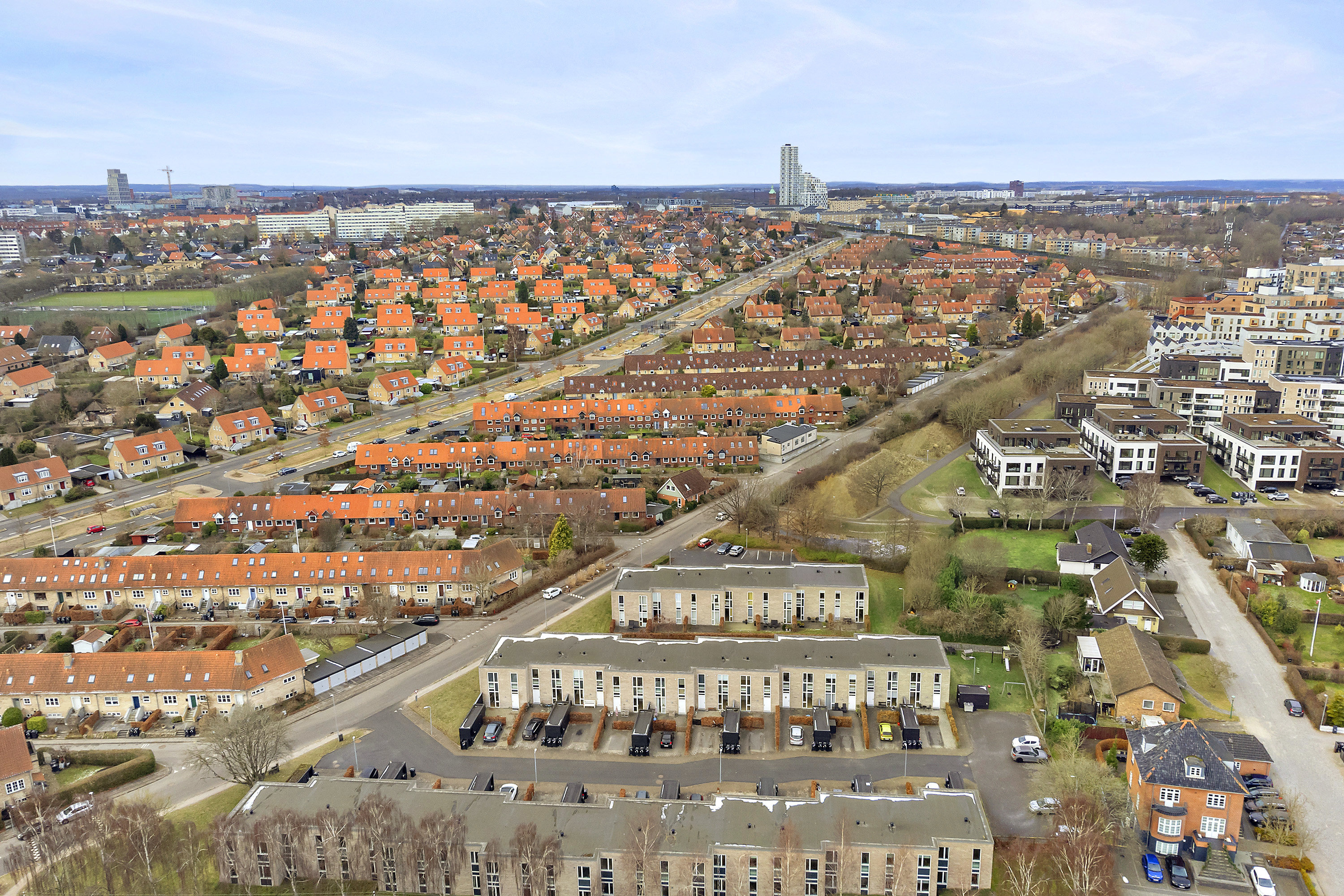 Fremhævet ejendommen billede i fuldskærmstilstand. Billede af Gustav Holms Vej 12, Risvangen, 8200 Aarhus N