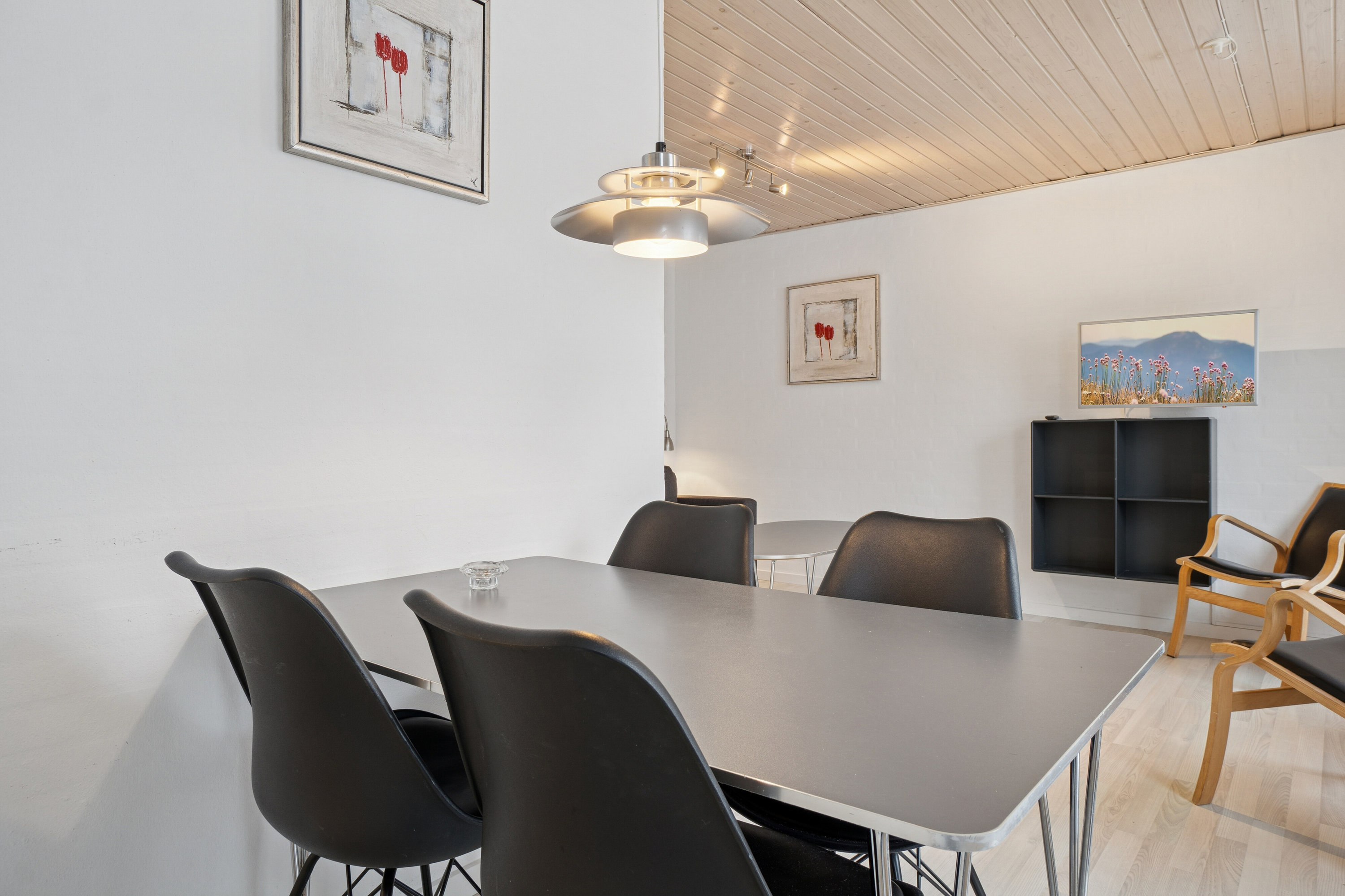 Fremhævet spisestue billede i fuldskærmstilstand. Billede af Genvej 4, 80., Allinge, 3770 Allinge