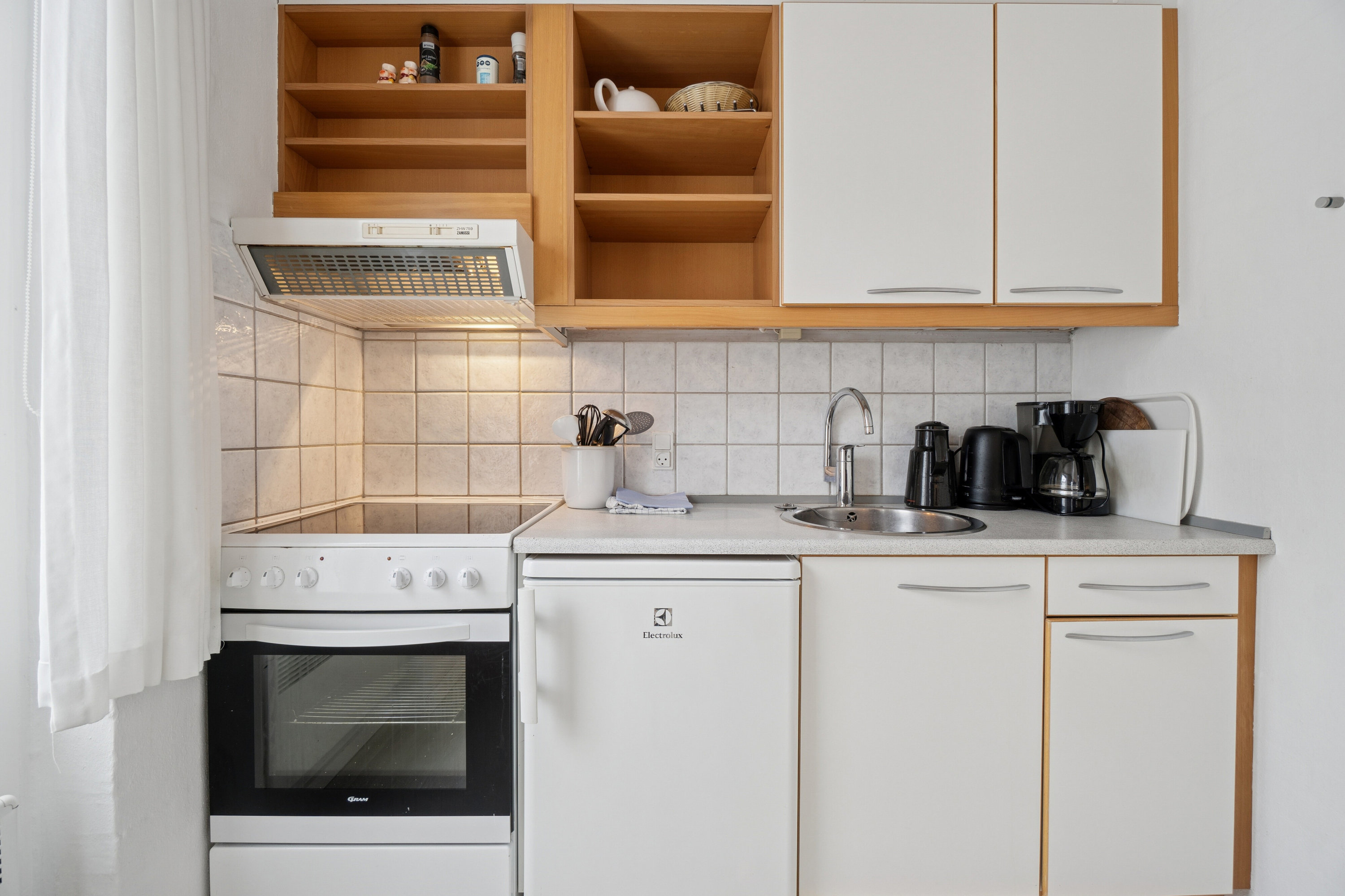 Fremhævet køkken billede i fuldskærmstilstand. Billede af Genvej 4, 80., Allinge, 3770 Allinge