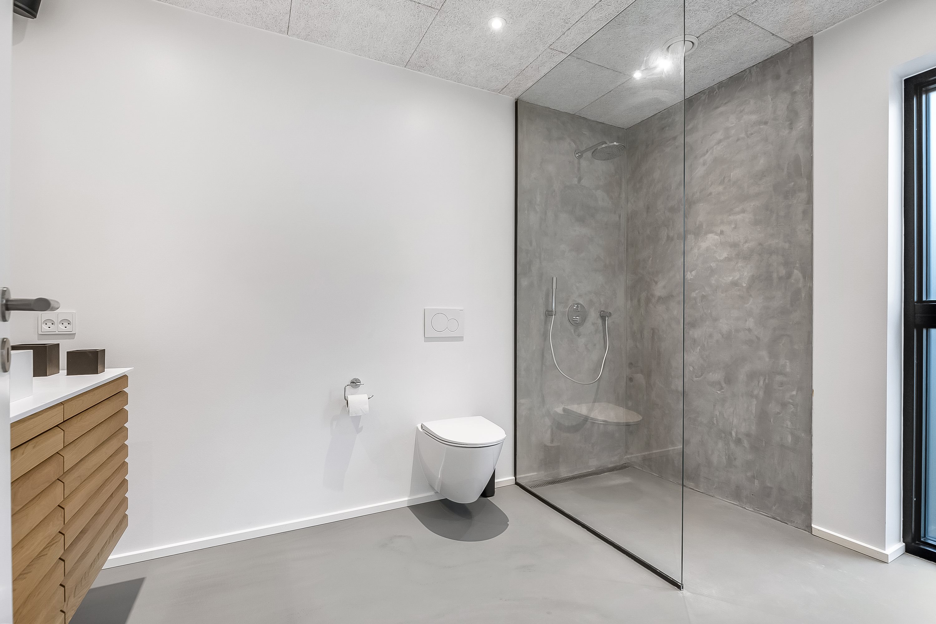 Fremhævet badeværelse billede i fuldskærmstilstand. Billede af Alleen 5, Vester Nebel, 6040 Egtved