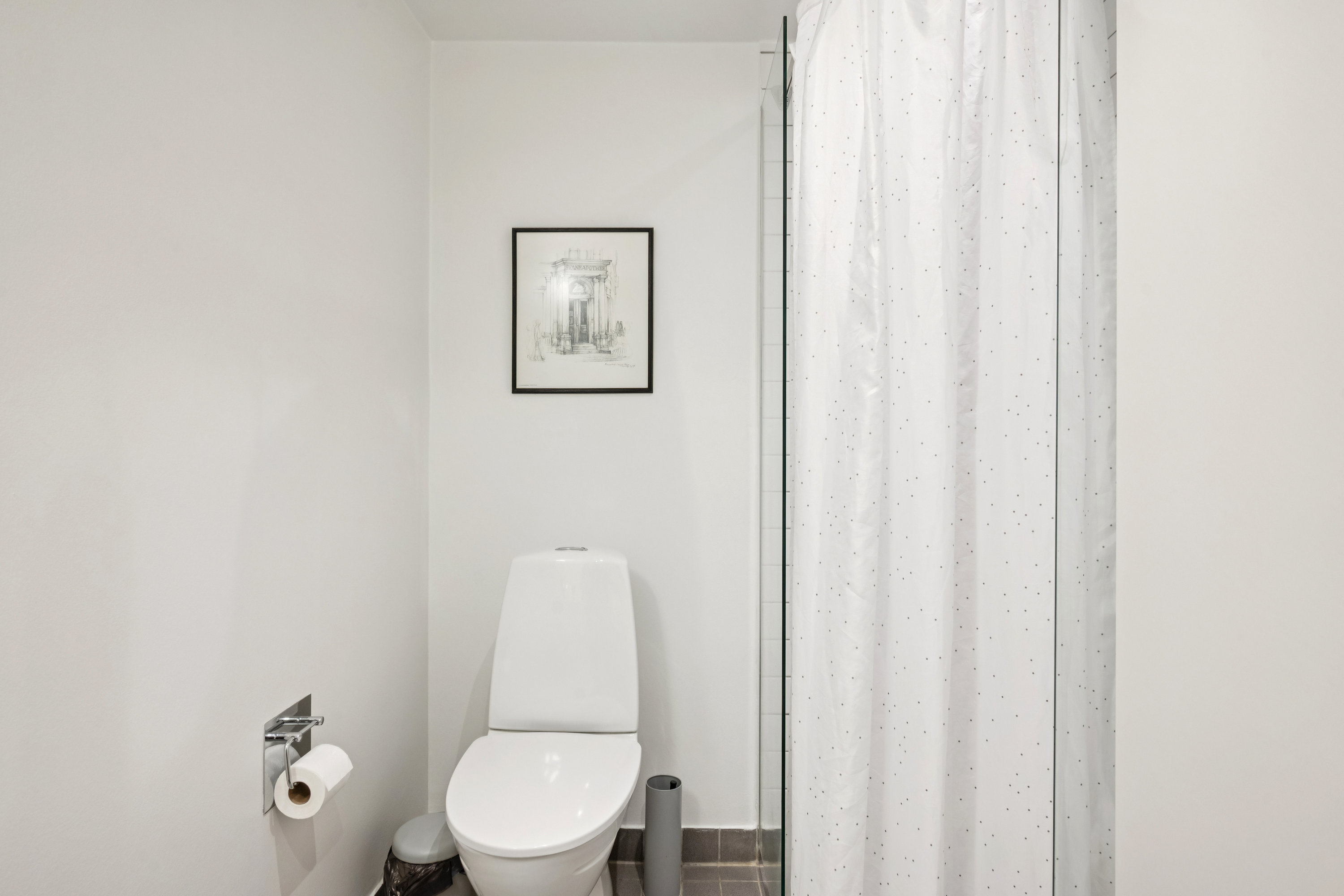 Fremhævet badeværelse billede i fuldskærmstilstand. Billede af Langenæs Allé 39, st.. th., 8000 Aarhus C