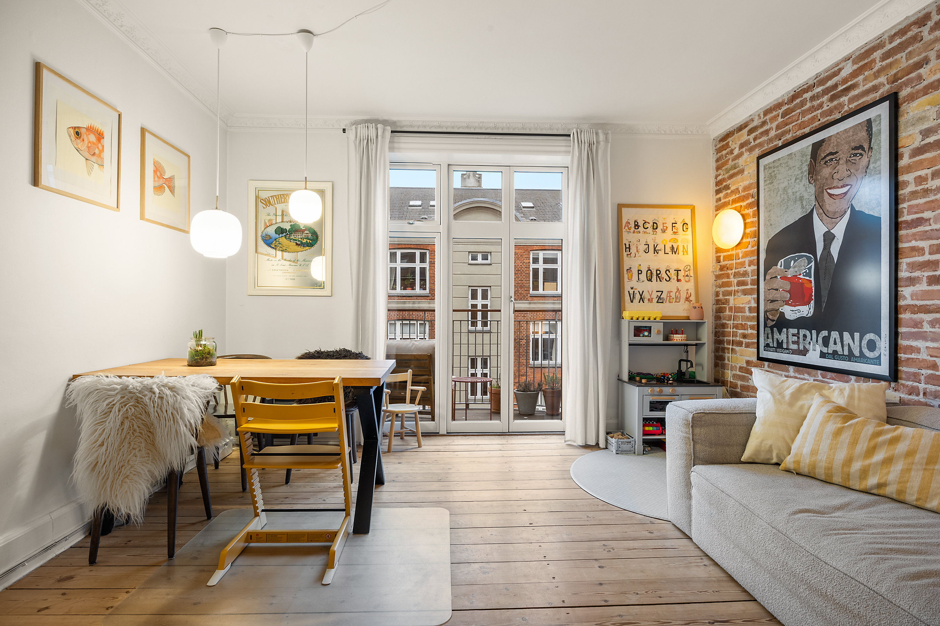 Fremhævet stue billede i fuldskærmstilstand. Billede af Broagergade 4, 4. tv., 1672 København V