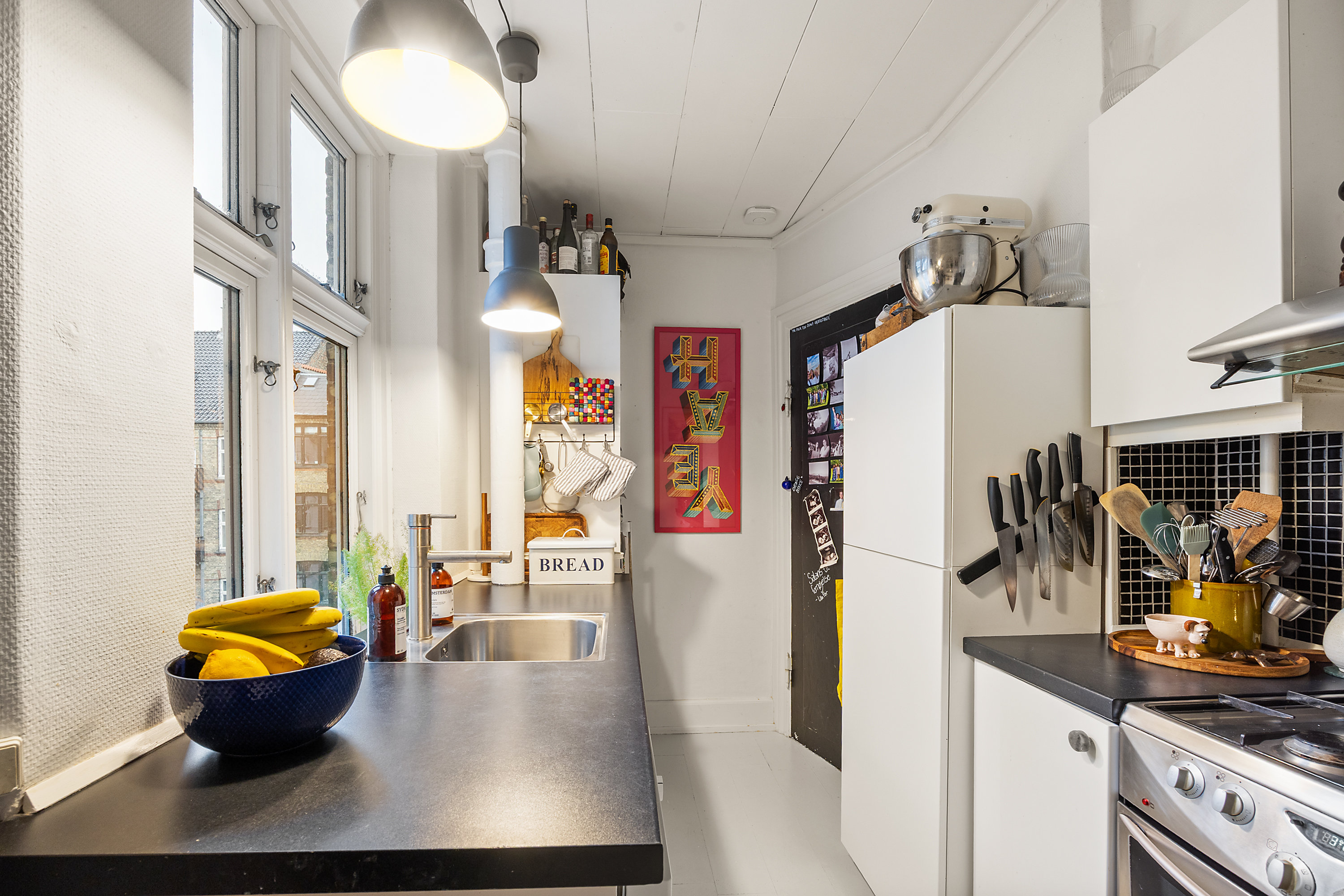 Fremhævet køkken billede i fuldskærmstilstand. Billede af Broagergade 4, 4. tv., 1672 København V