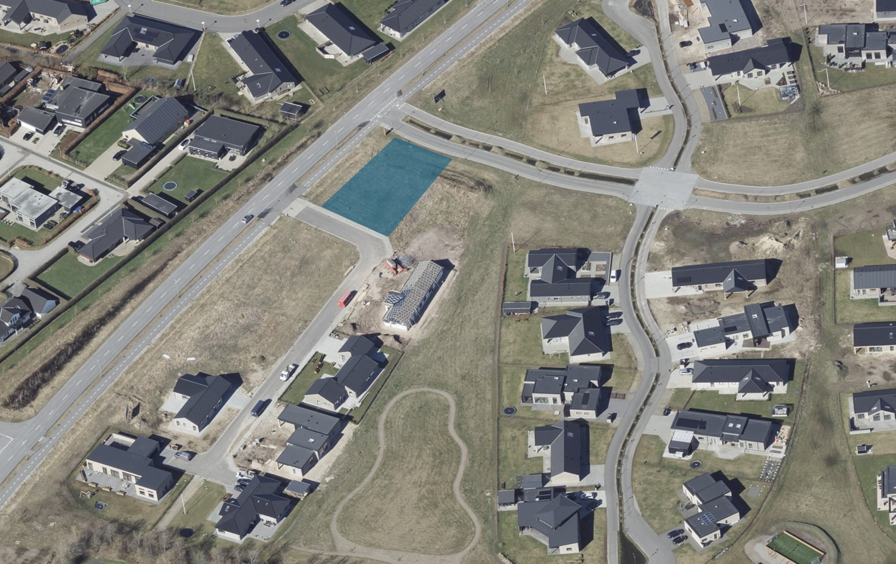 Fremhævet luftfoto billede i fuldskærmstilstand. Billede af Præstegårdens Mark 1, 9440 Aabybro