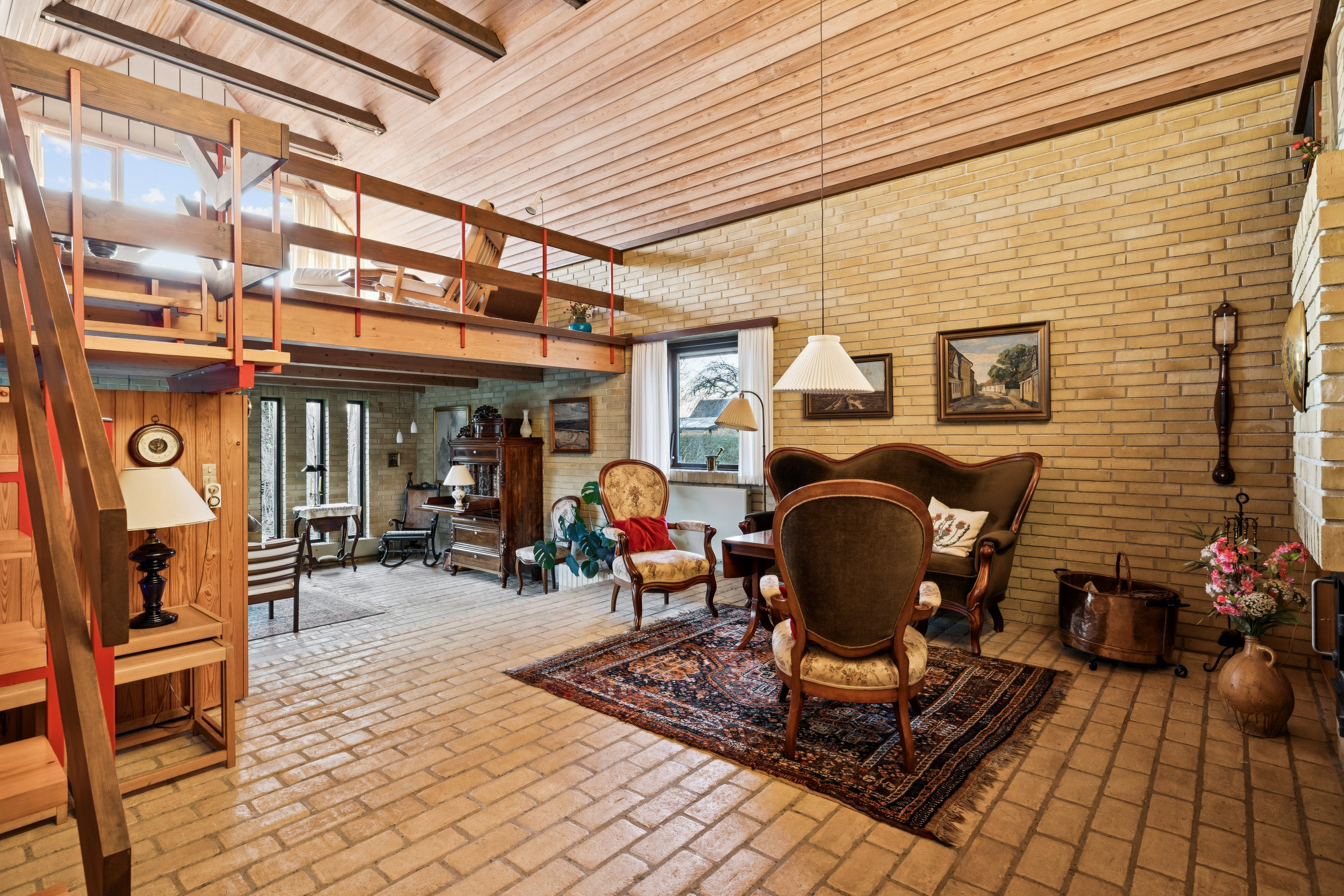 Fremhævet stue billede i fuldskærmstilstand. Billede af Bøgevej 8, 8660 Skanderborg