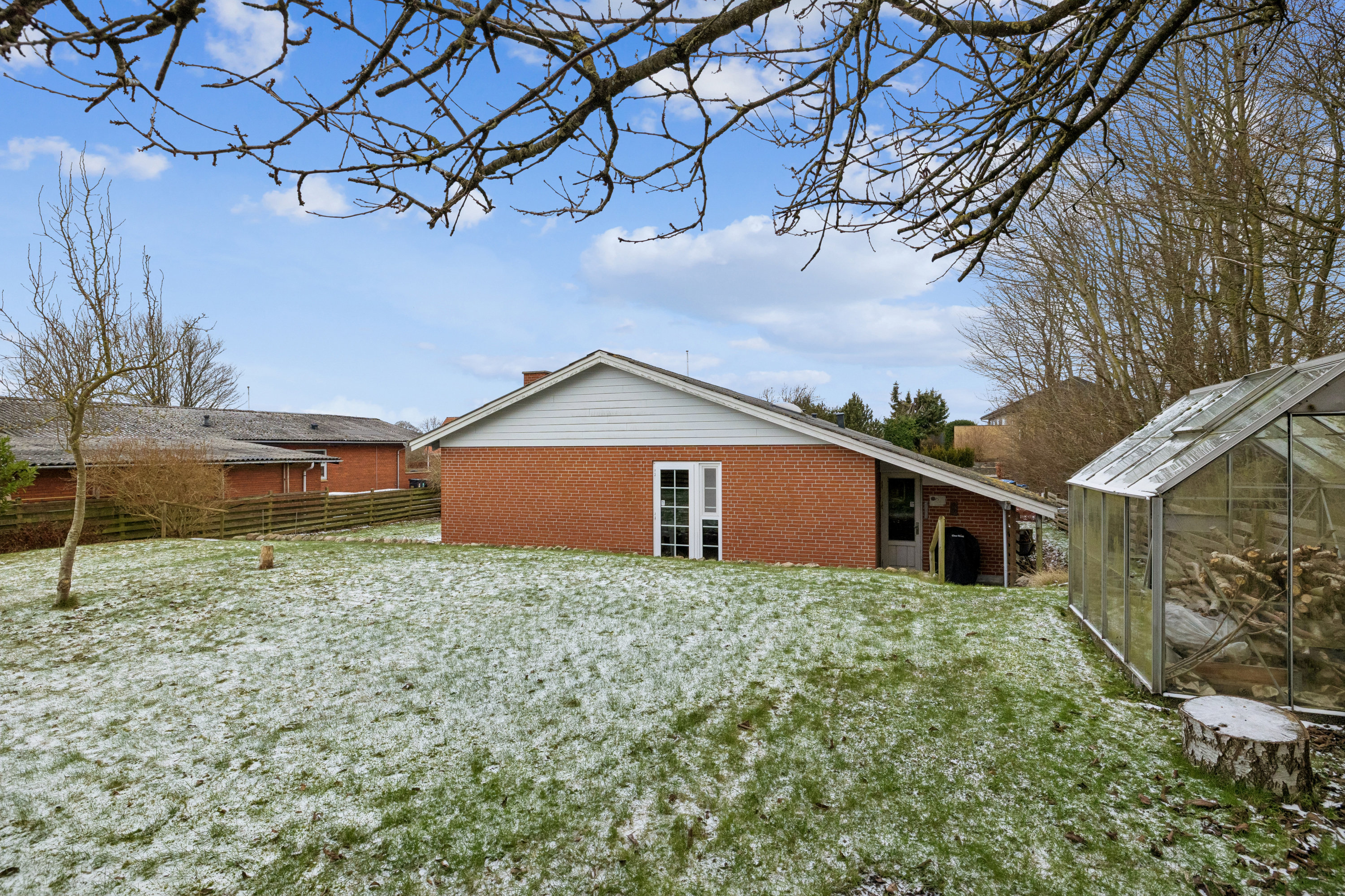 Fremhævet have billede i fuldskærmstilstand. Billede af Ternevej 6, Asferg, 8990 Fårup