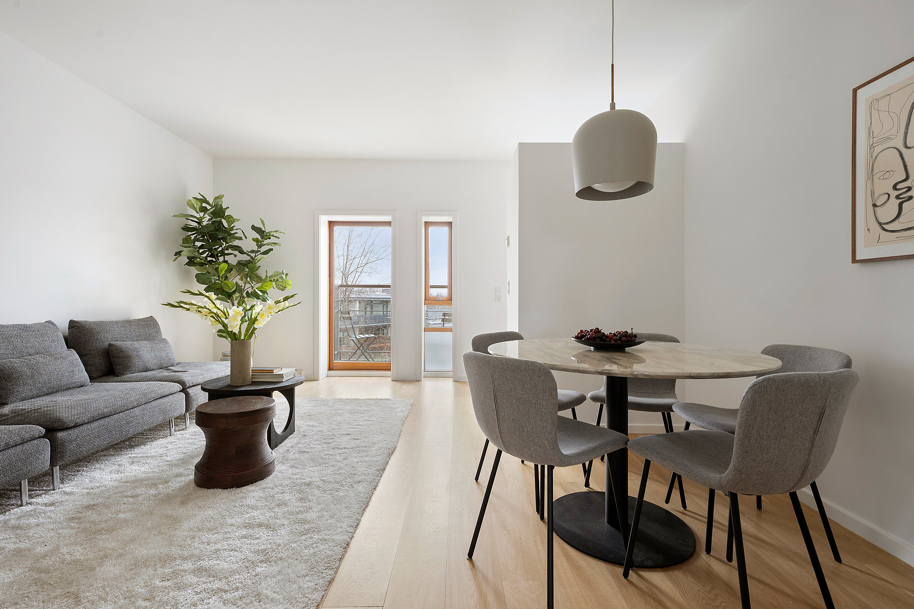 Fremhævet stue billede i fuldskærmstilstand. Billede af Pilehøj 6D, 1. th., 3460 Birkerød