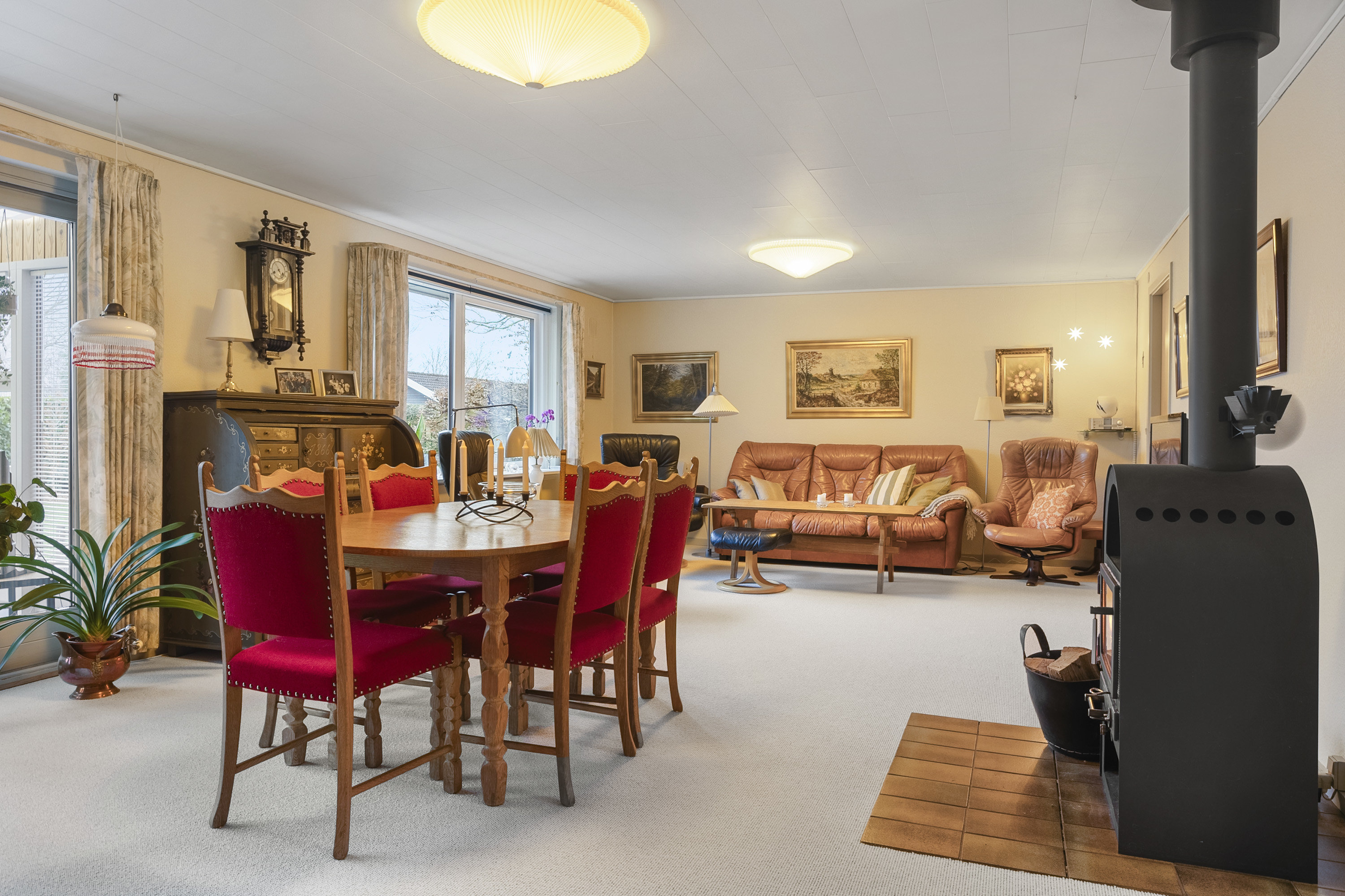 Fremhævet stue billede i fuldskærmstilstand. Billede af Kratvænget 29, Jels, 6630 Rødding