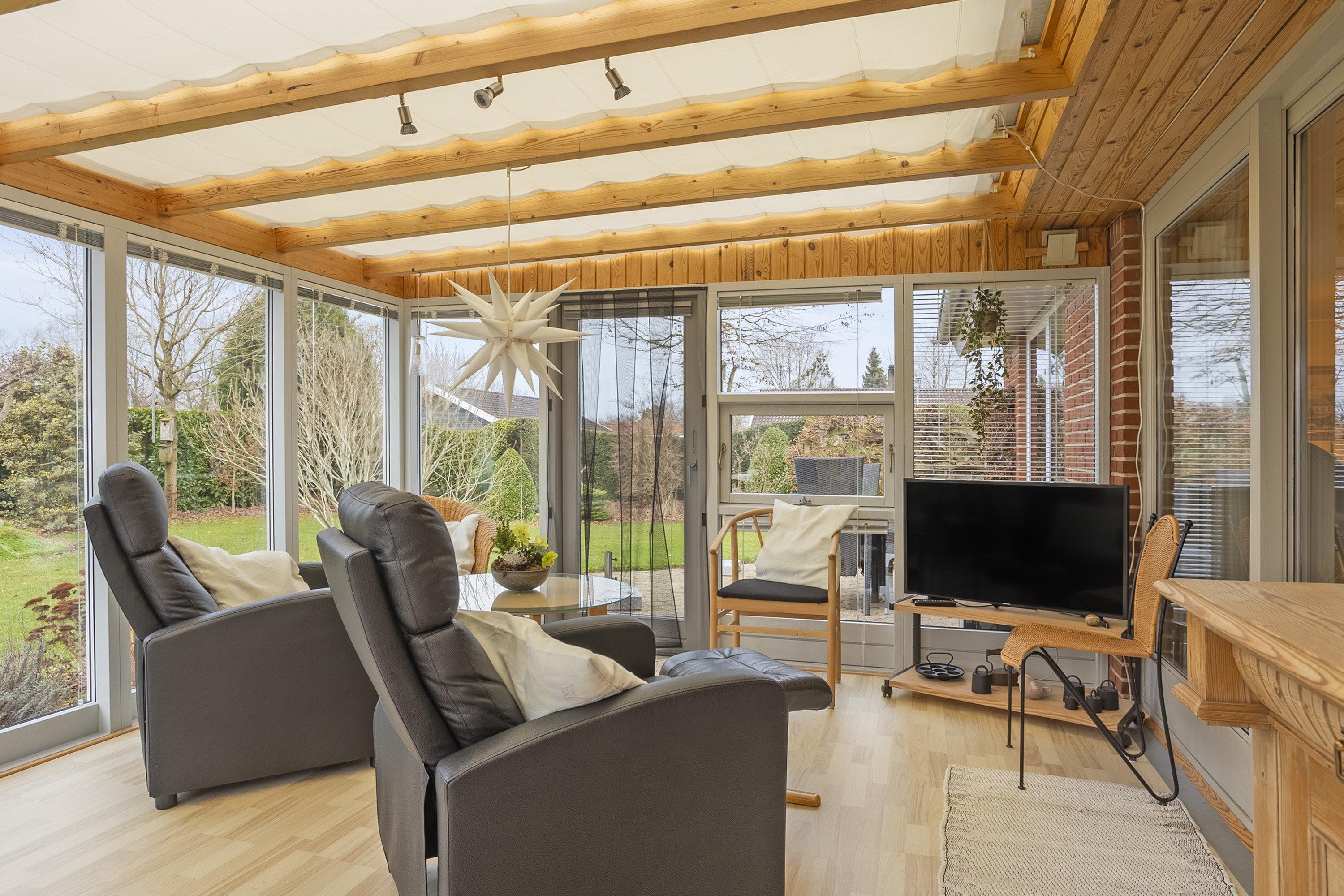 Fremhævet udestue billede i fuldskærmstilstand. Billede af Kratvænget 29, Jels, 6630 Rødding