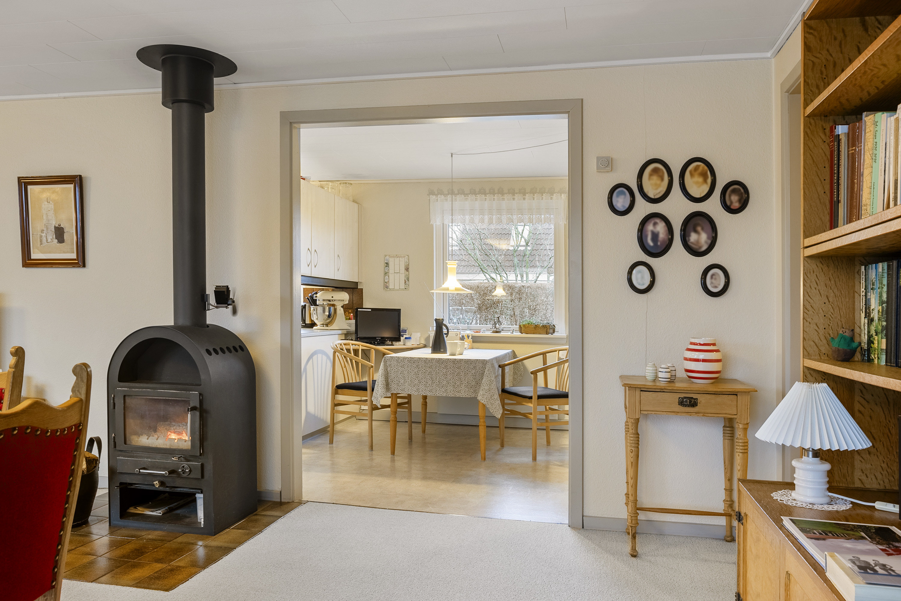 Fremhævet stue billede i fuldskærmstilstand. Billede af Kratvænget 29, Jels, 6630 Rødding