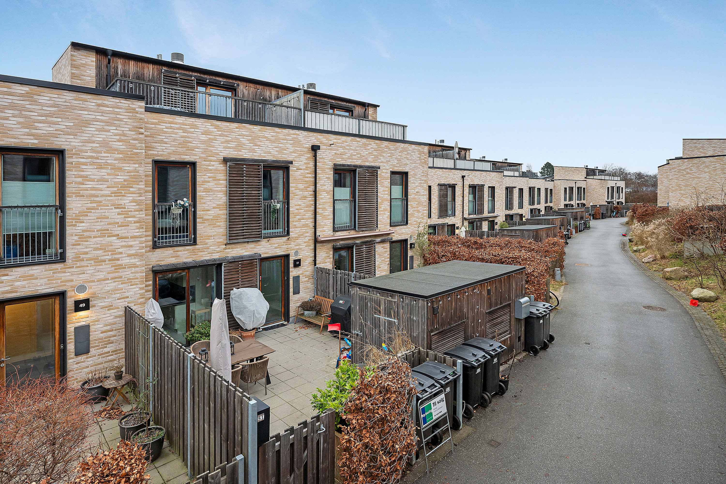 Fremhævet ejendommen billede i fuldskærmstilstand. Billede af Ralphs Vænge 51, 2950 Vedbæk