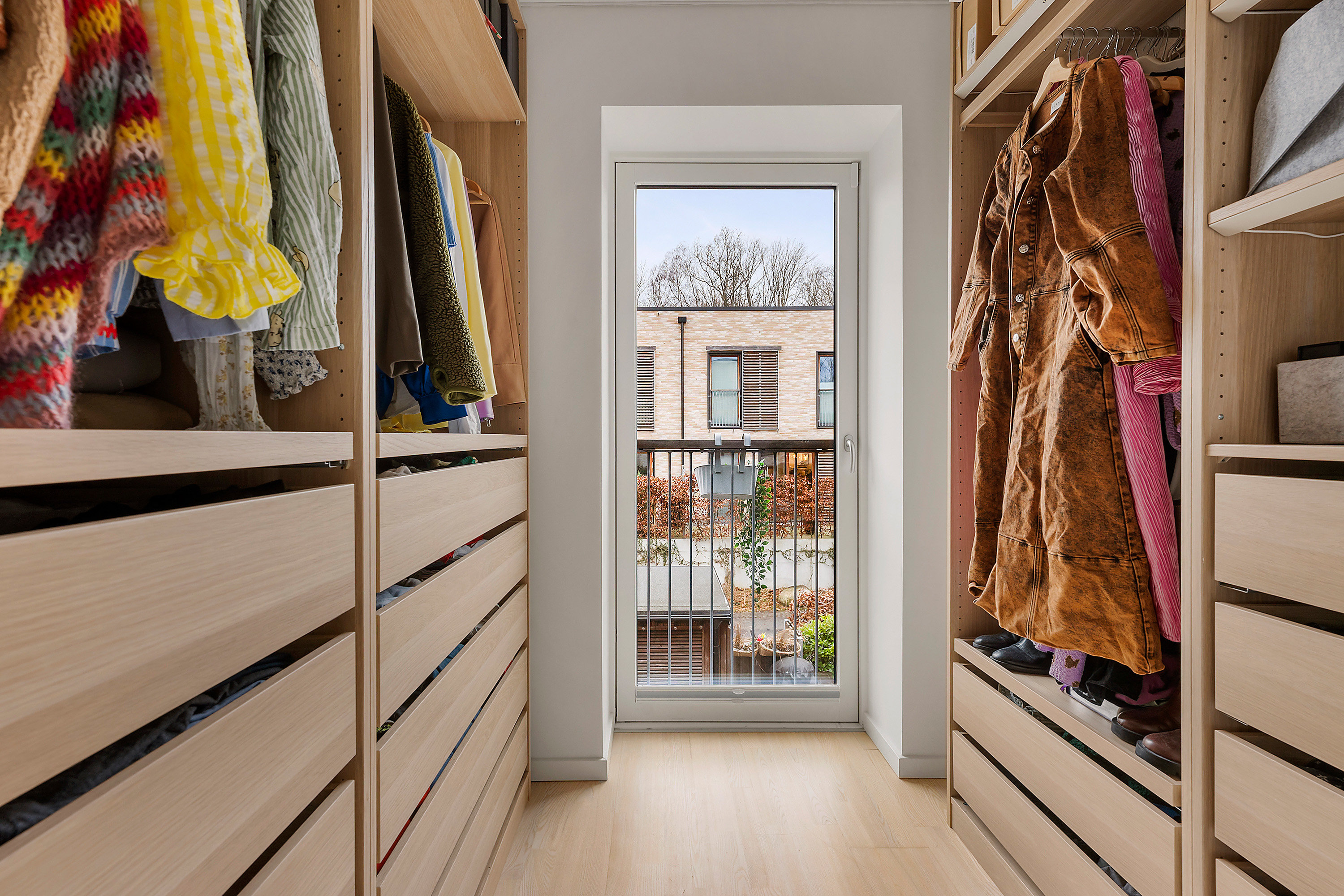 Fremhævet værelse billede i fuldskærmstilstand. Billede af Ralphs Vænge 51, 2950 Vedbæk