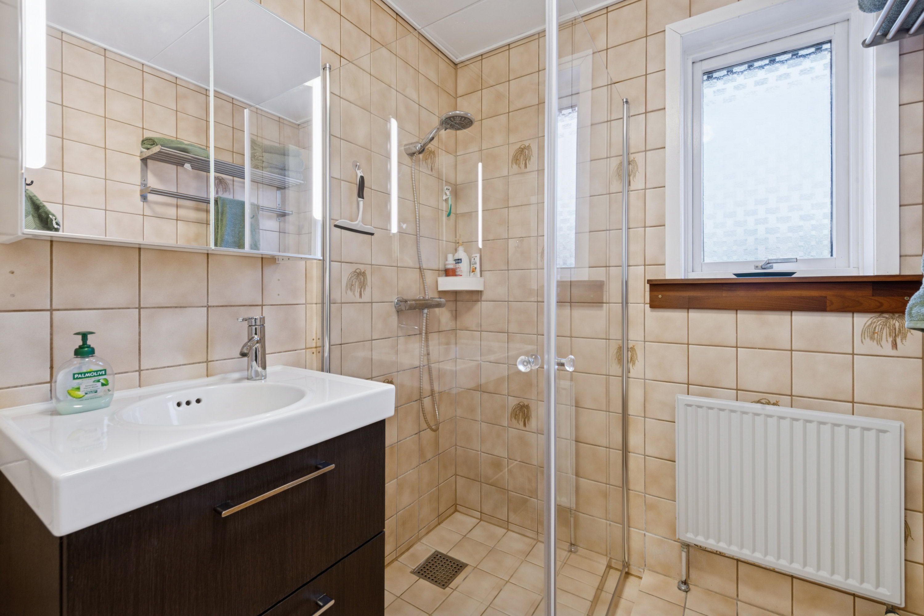 Fremhævet badeværelse billede i fuldskærmstilstand. Billede af Grønnegården 357, 2670 Greve