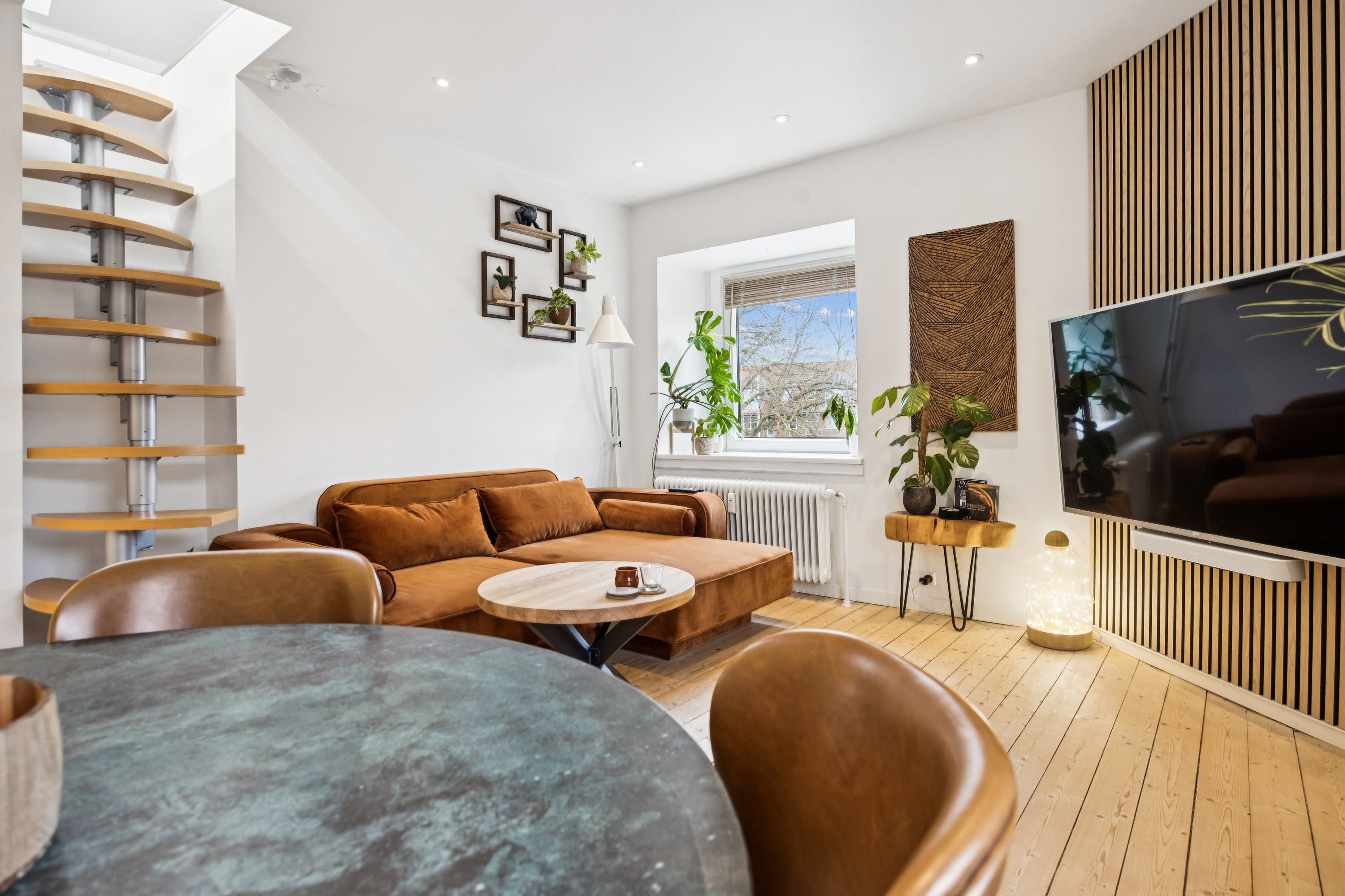 Miniaturebillede 1: stue. Billede af Dronningensgade 19, 2. tv., 9400 Nørresundby