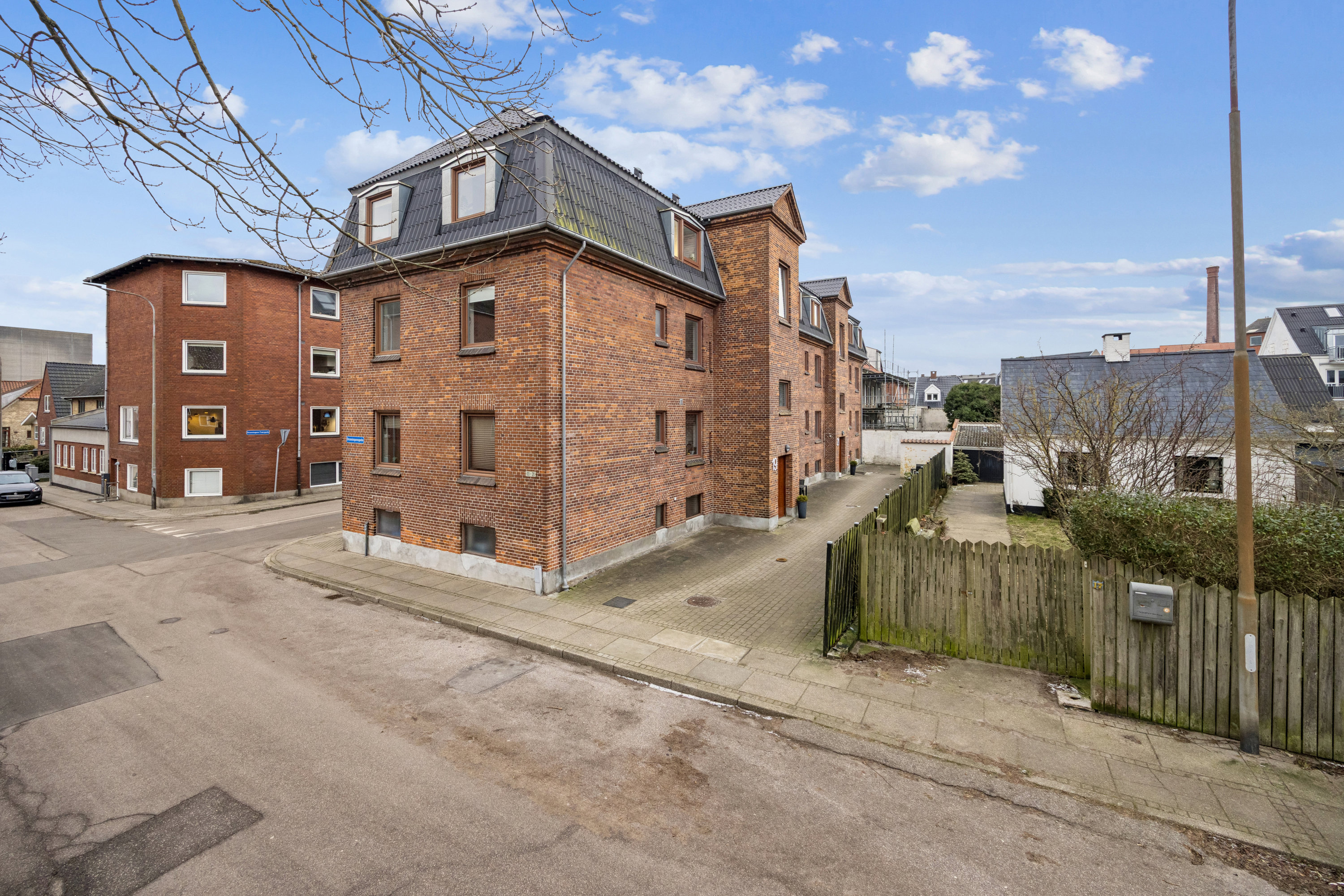 Fremhævet andet billede i fuldskærmstilstand. Billede af Dronningensgade 19, 2. tv., 9400 Nørresundby