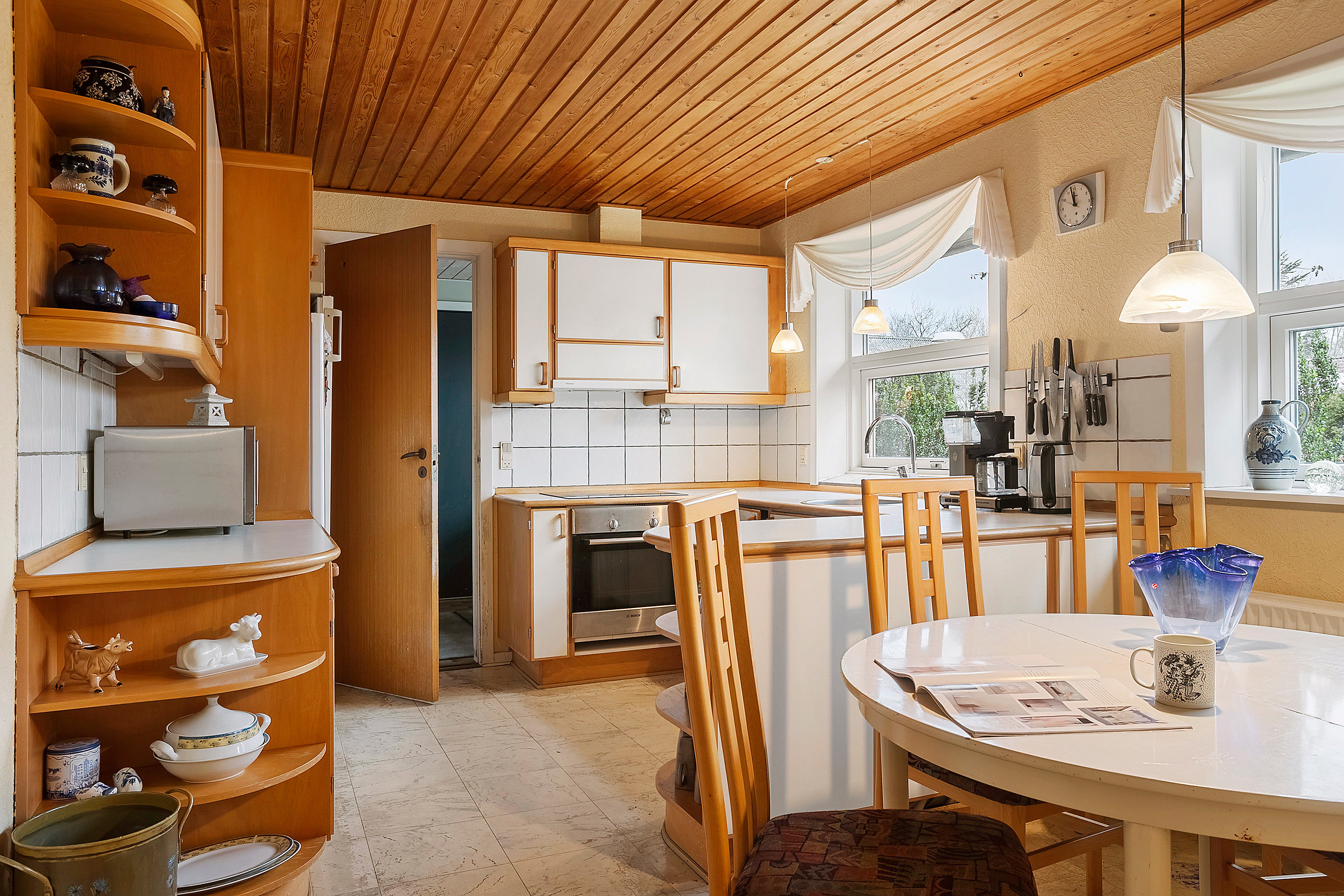 Fremhævet køkken billede i fuldskærmstilstand. Billede af Morbærvej 109, 6600 Vejen