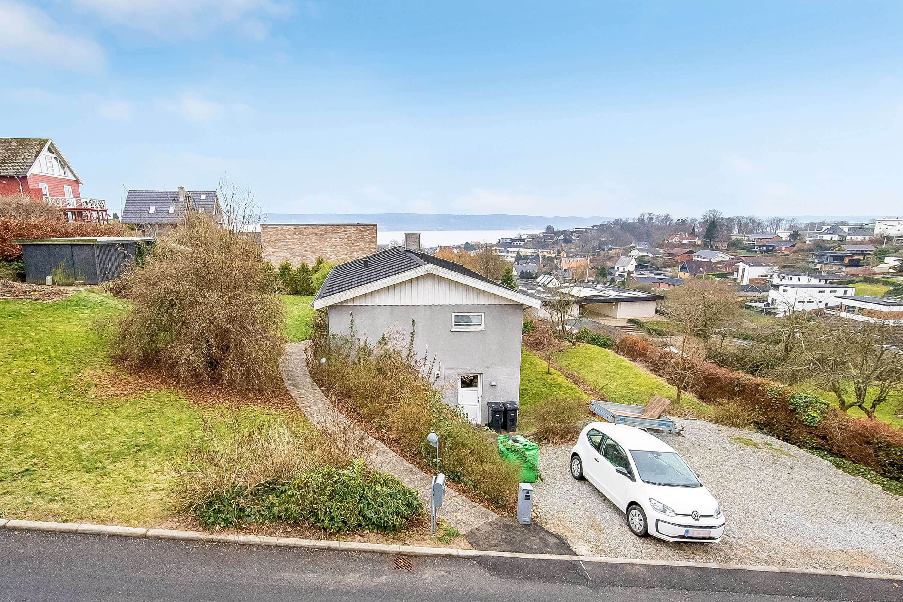 Fremhævet mastefoto billede i fuldskærmstilstand. Billede af Plantagevej 8, Bredballe, 7120 Vejle Øst