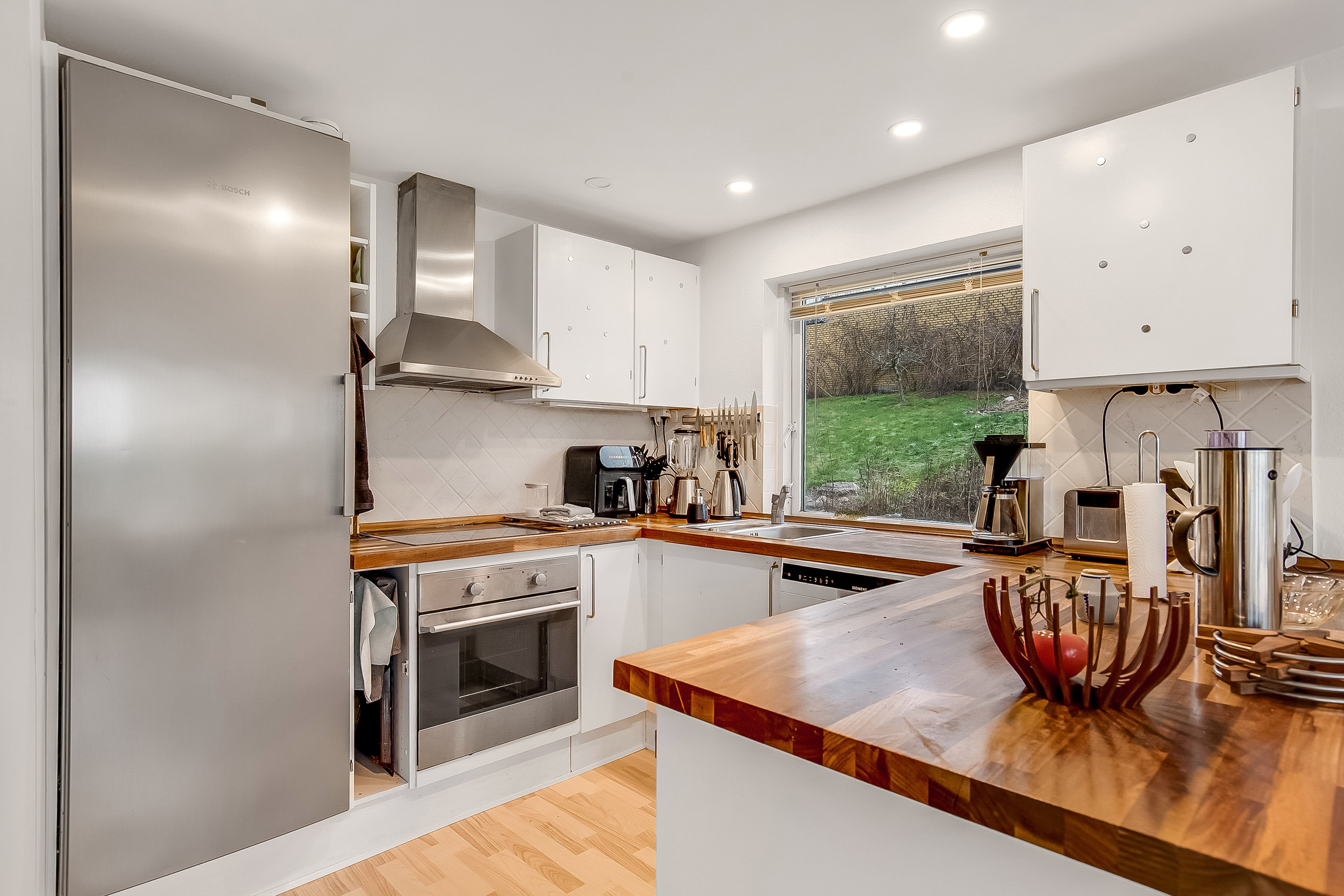 Fremhævet køkken billede i fuldskærmstilstand. Billede af Plantagevej 8, Bredballe, 7120 Vejle Øst