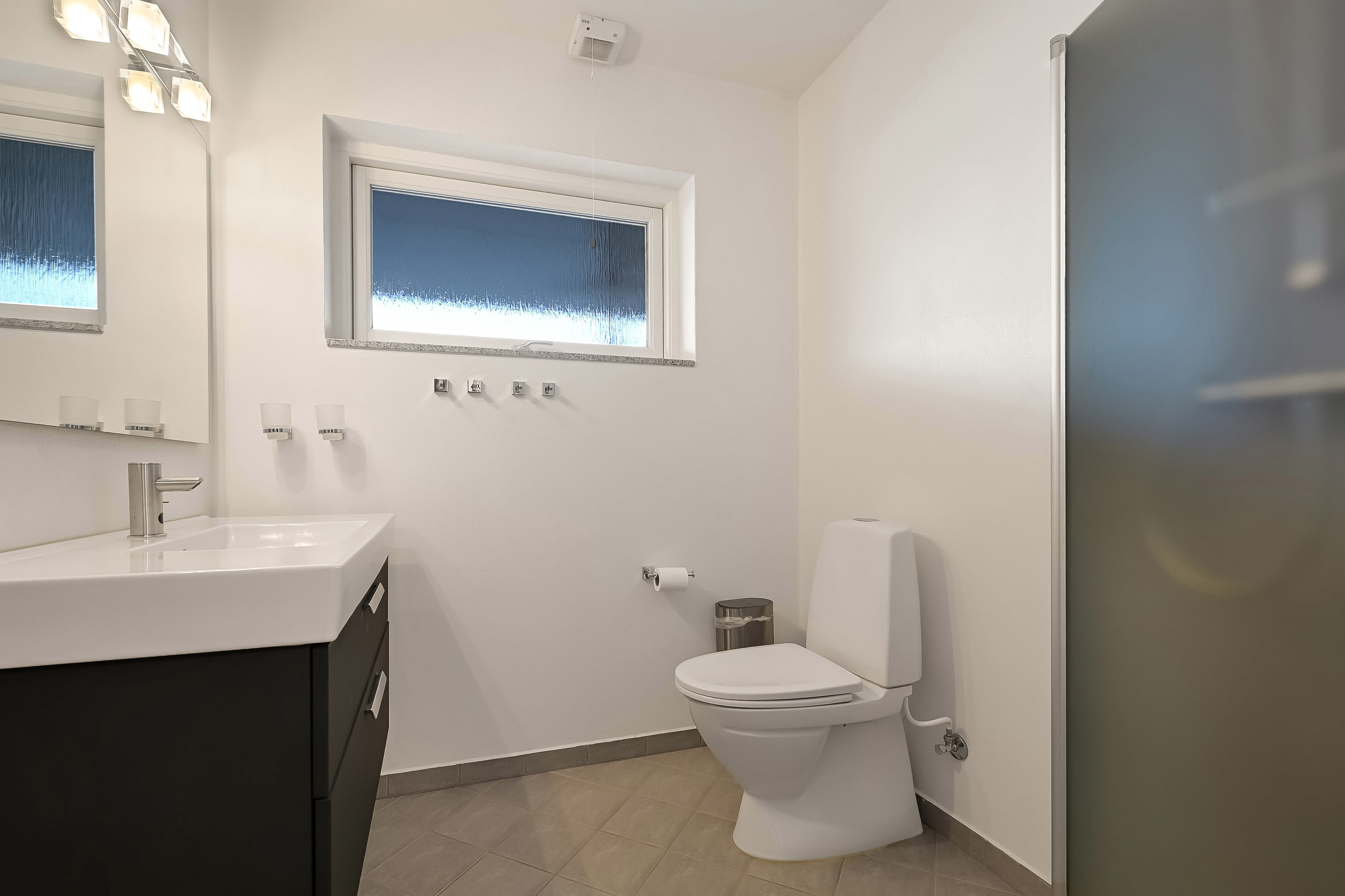 Fremhævet badeværelse billede i fuldskærmstilstand. Billede af Bogøvej 3, 6710 Esbjerg V