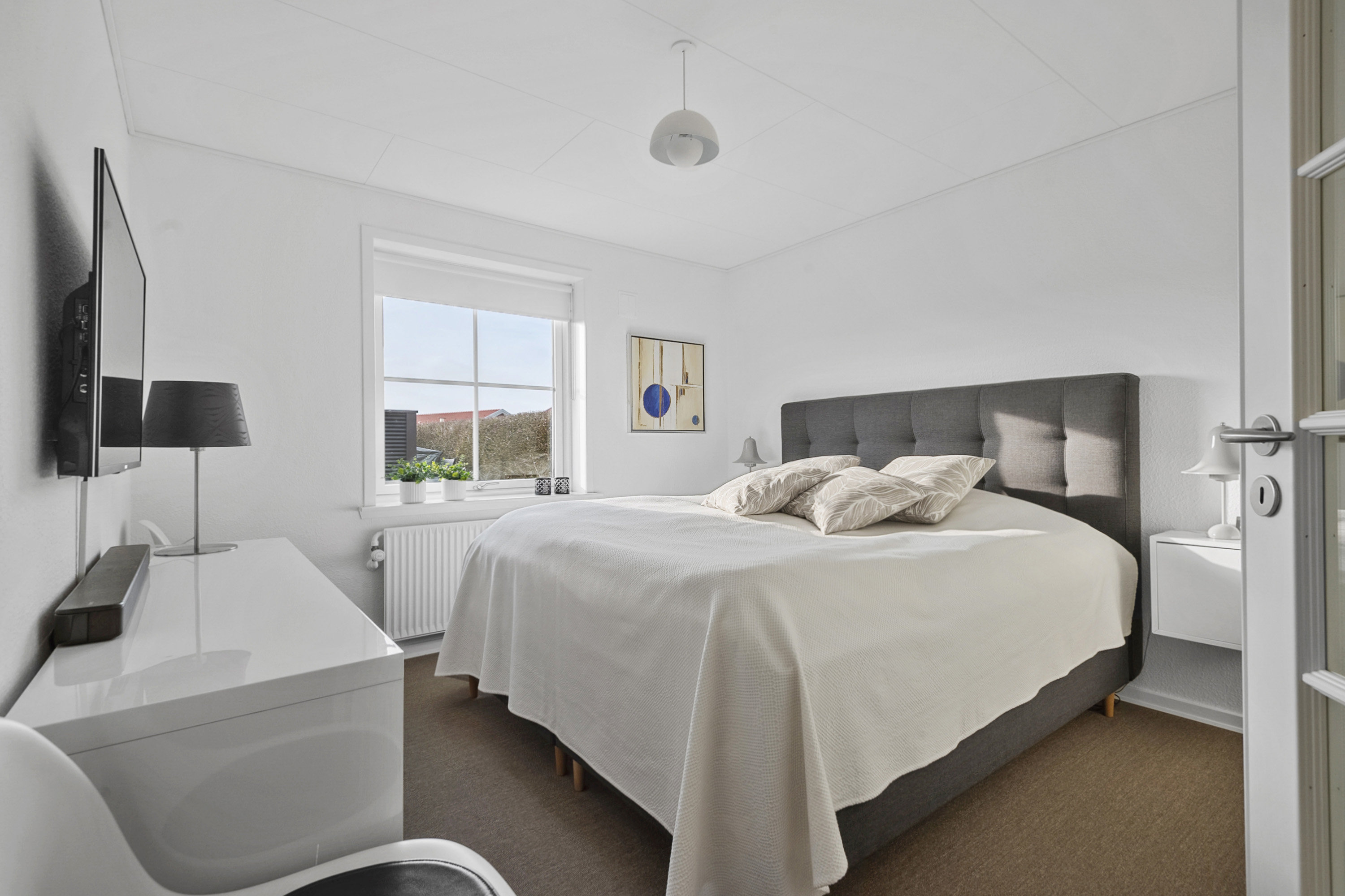 Fremhævet soveværelse billede i fuldskærmstilstand. Billede af Pinassen 54, 6710 Esbjerg V