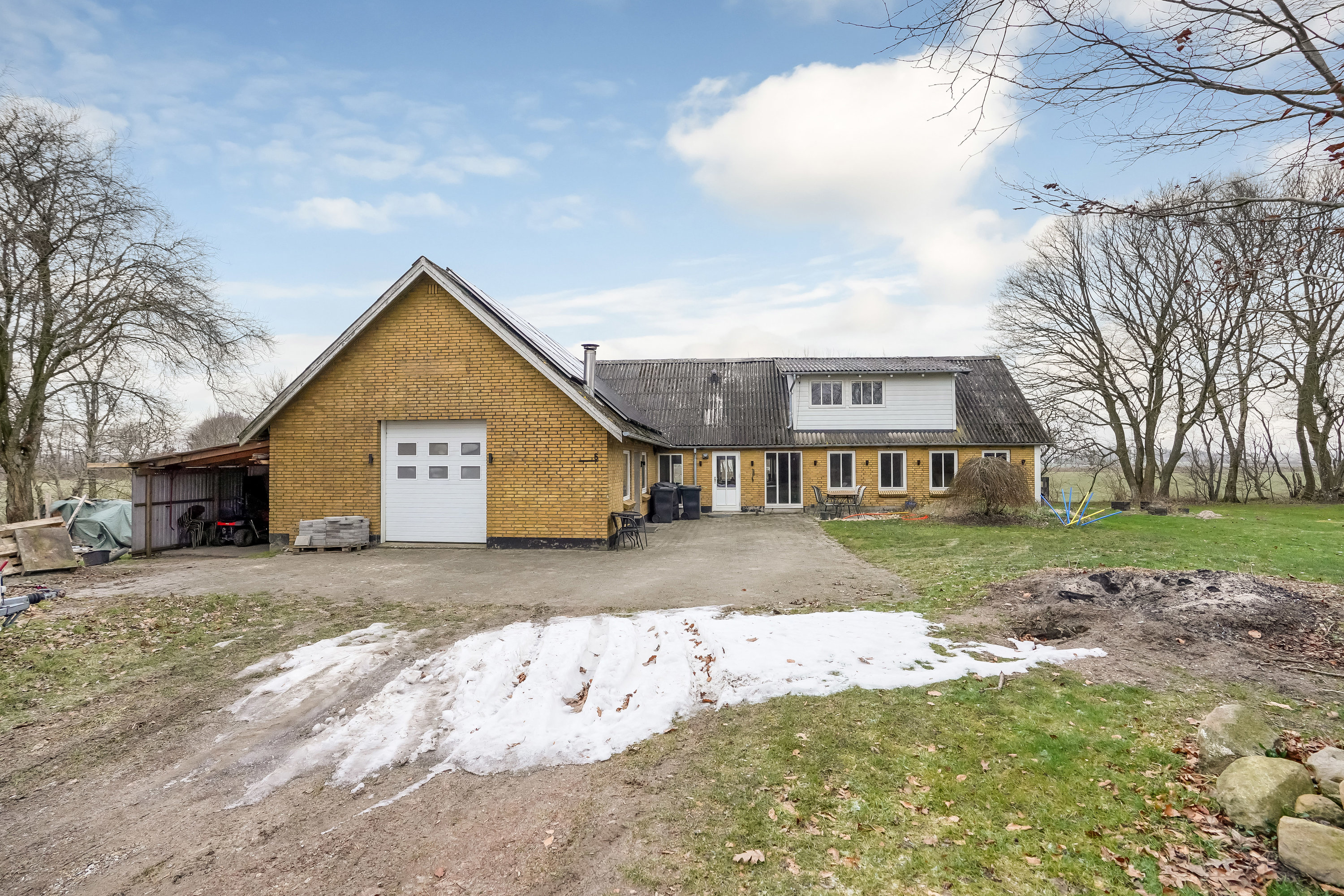 Fremhævet ejendommen billede i fuldskærmstilstand. Billede af Tørrildvej 6, 7300 Jelling