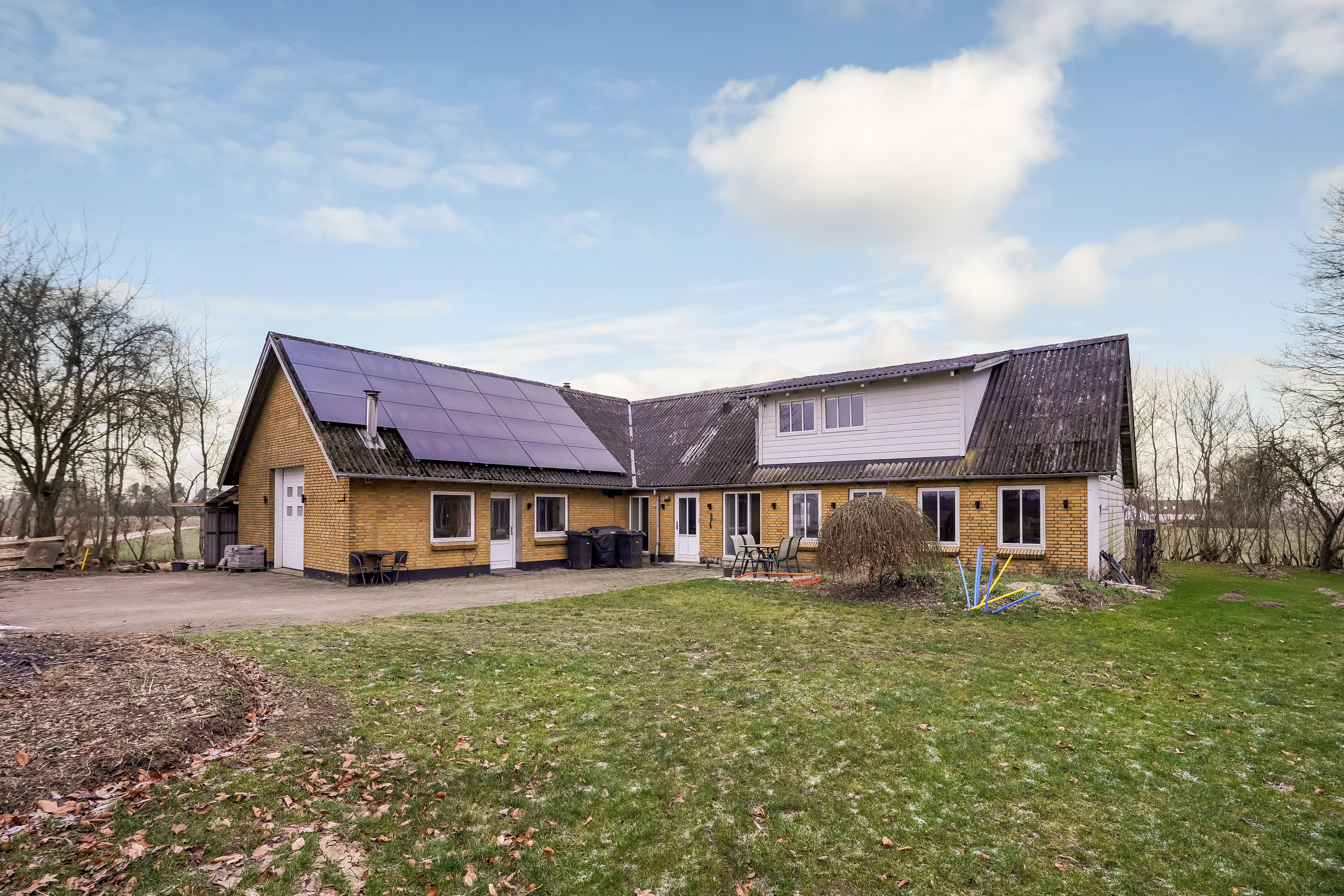 Fremhævet ejendommen billede i fuldskærmstilstand. Billede af Tørrildvej 6, 7300 Jelling