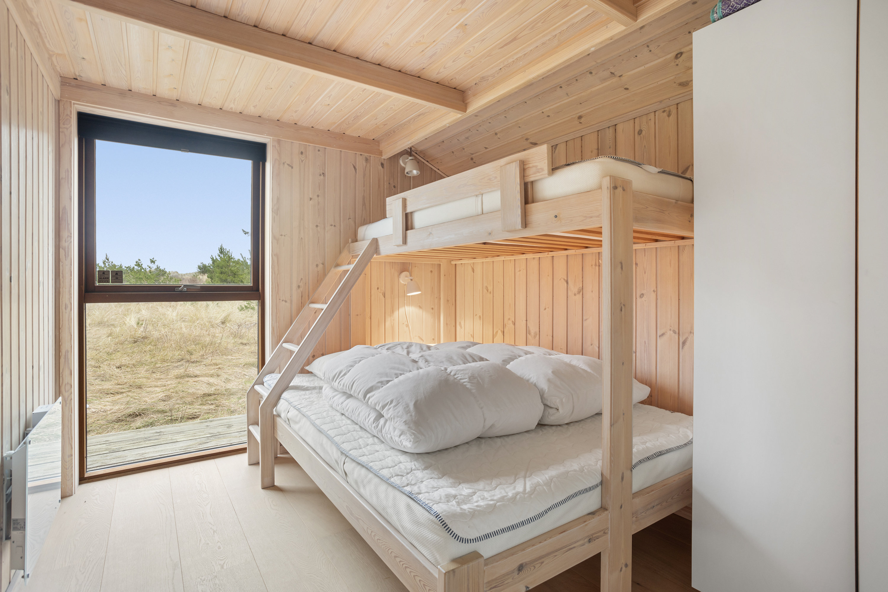 Fremhævet værelse billede i fuldskærmstilstand. Billede af Krøgen 24, Bratten, 9981 Jerup