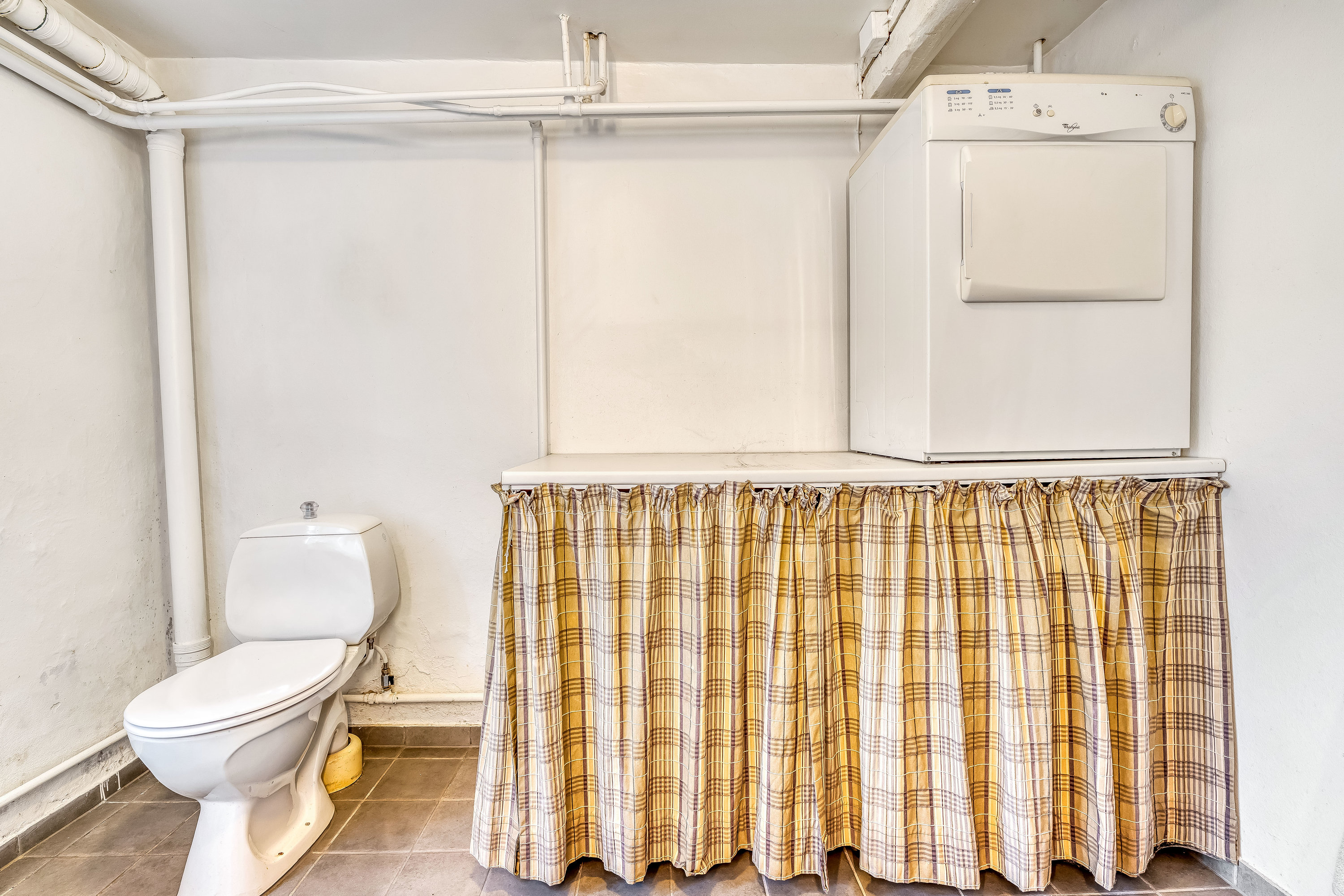 Fremhævet badeværelse billede i fuldskærmstilstand. Billede af Lystrupvej 45, 3550 Slangerup