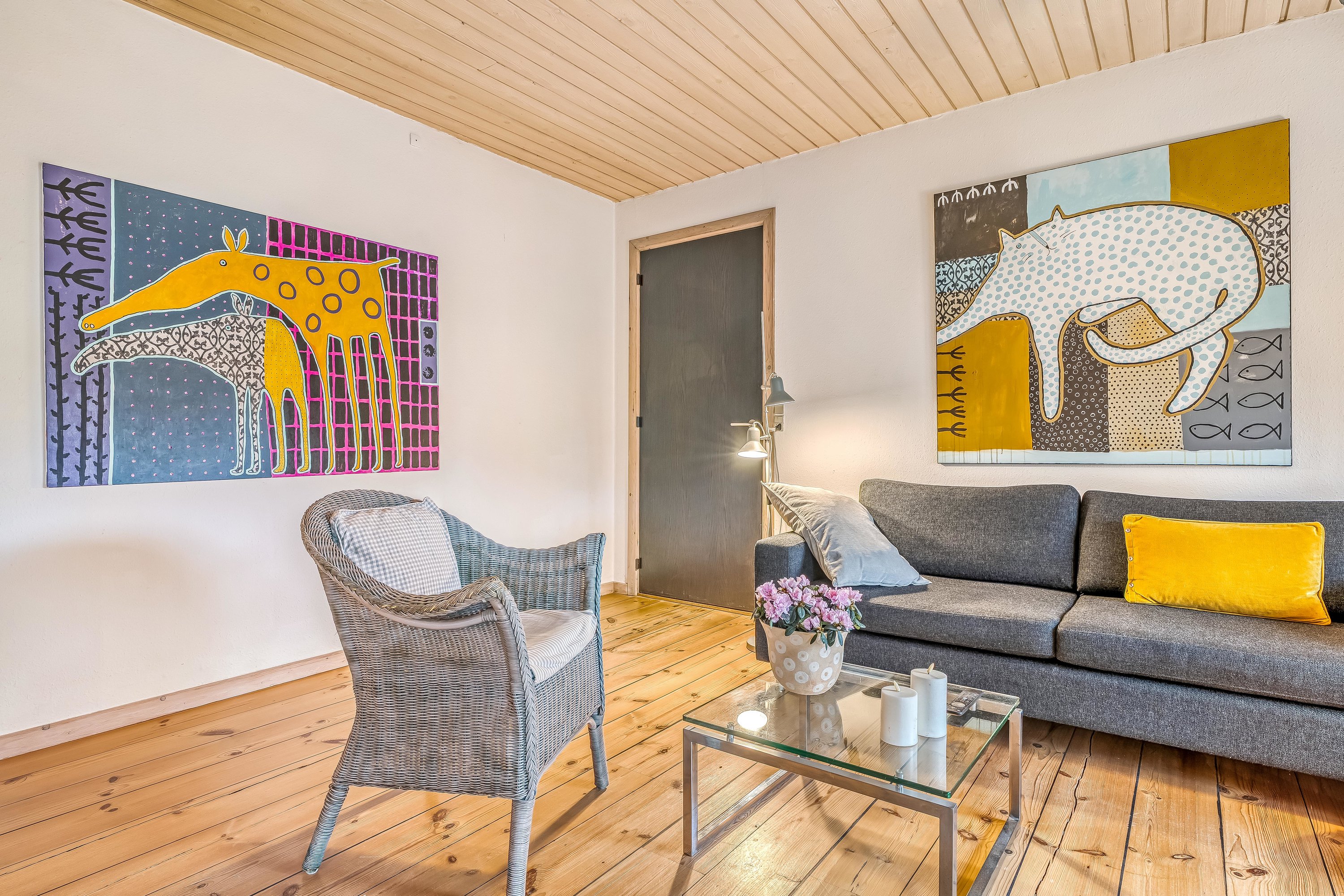 Fremhævet stue billede i fuldskærmstilstand. Billede af Lystrupvej 45, 3550 Slangerup