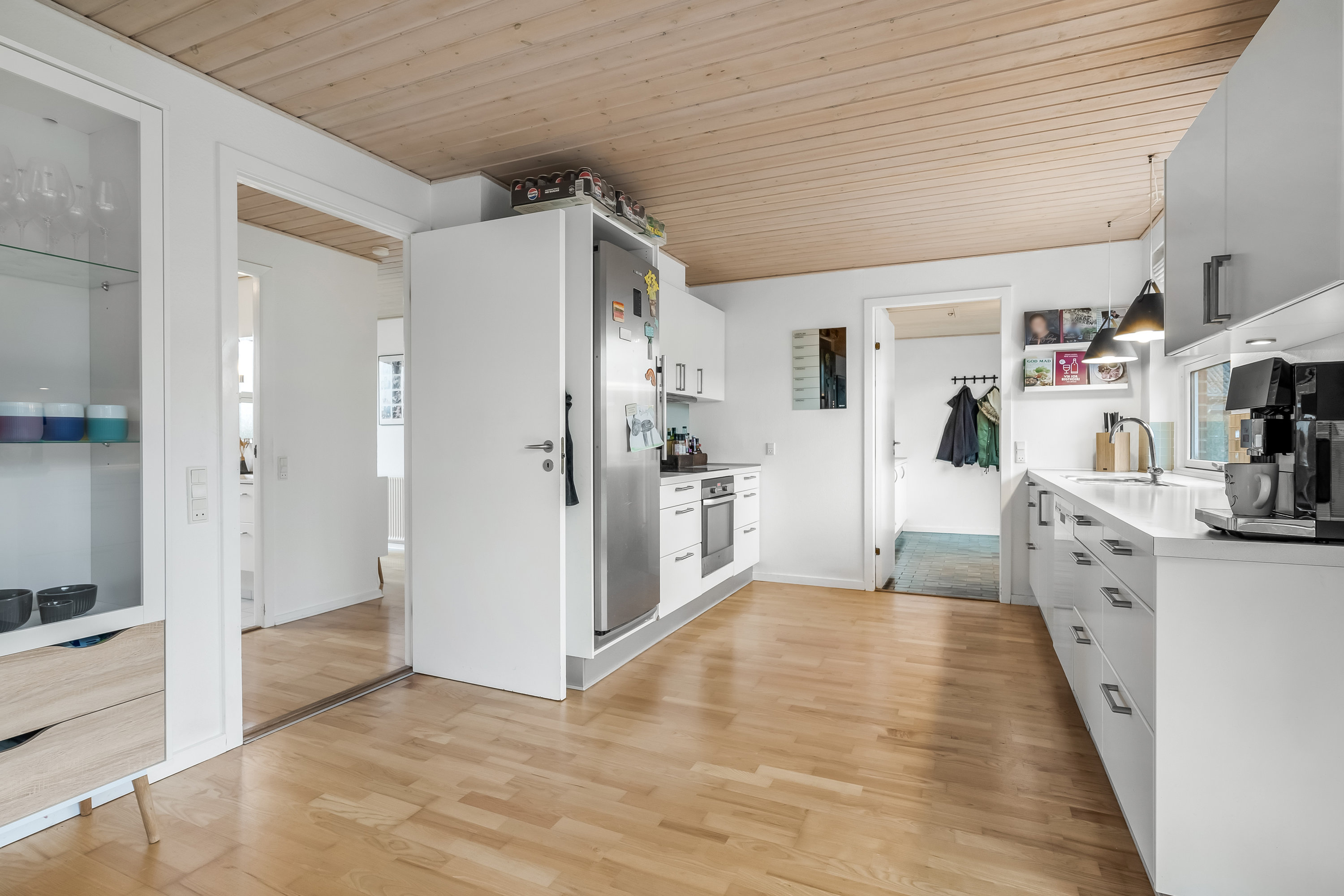 Fremhævet køkken alrum billede i fuldskærmstilstand. Billede af Harald Damtofts Vej 35, Nr Felding, 7500 Holstebro