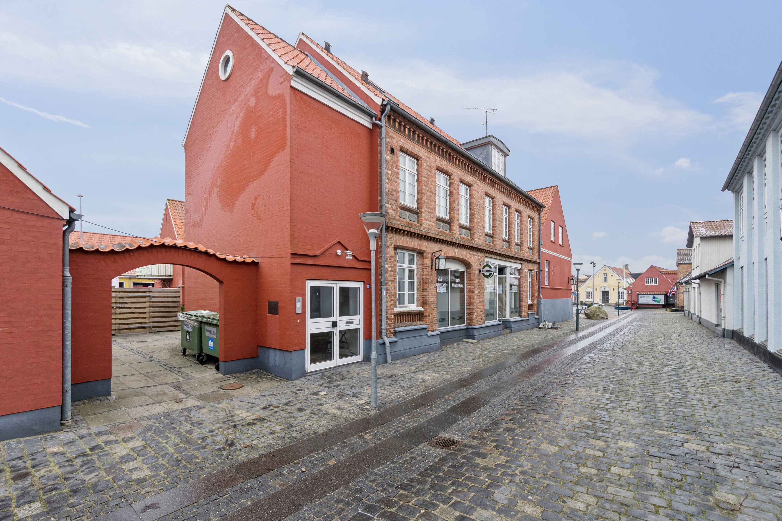 Torvet 10, 2., Aakirkeby, 3720 Aakirkeby