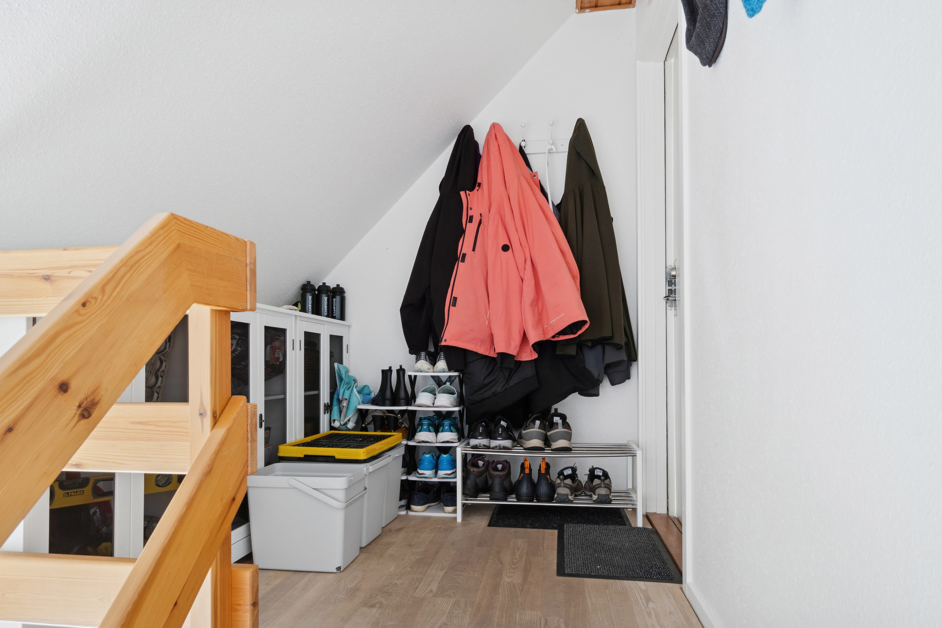 Fremhævet værelse billede i fuldskærmstilstand. Billede af Torvet 10, 2., Aakirkeby, 3720 Aakirkeby