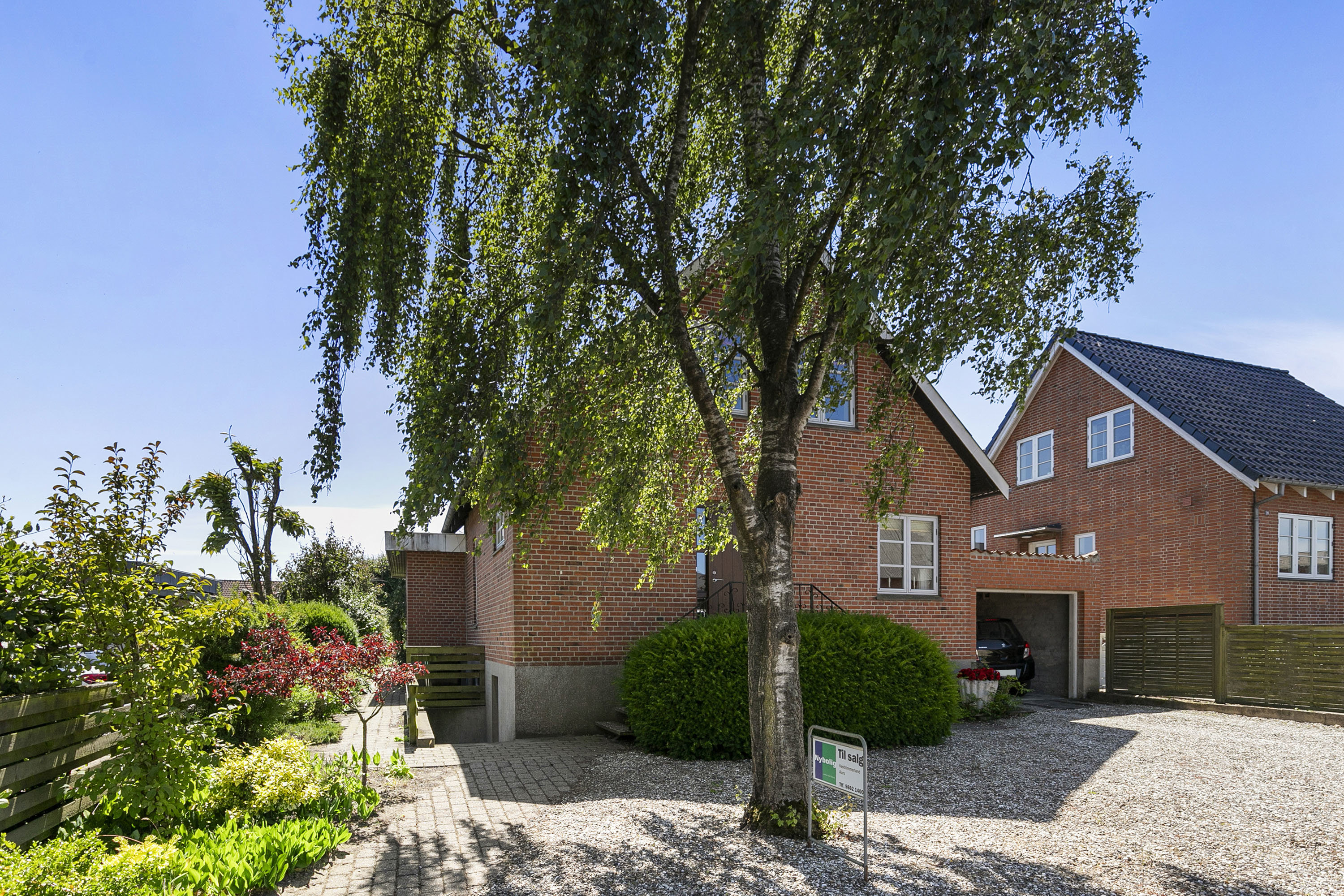 Miniaturebillede 1: ejendommen. Billede af Gl Tingvej 27, 9600 Aars