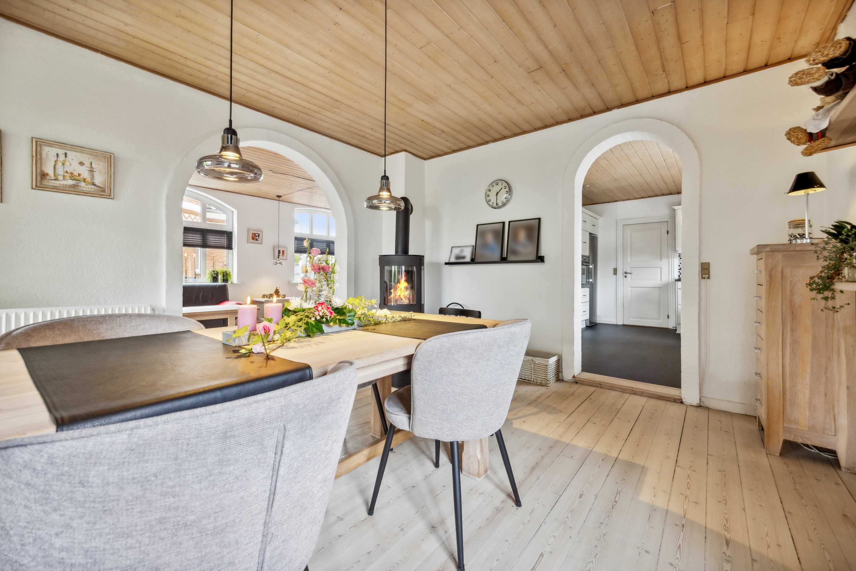 Fremhævet spisestue billede i fuldskærmstilstand. Billede af Vangsgade 1, 7752 Snedsted