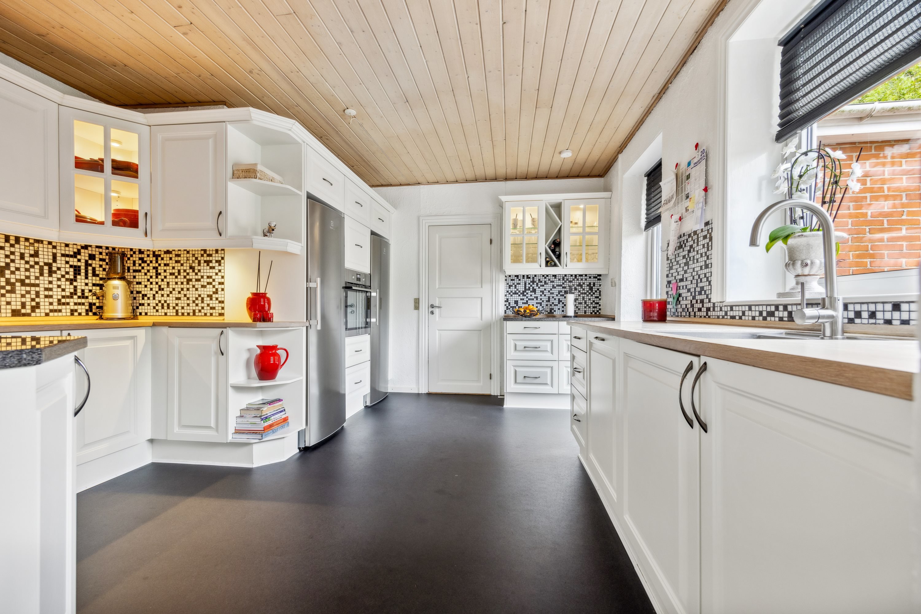 Fremhævet køkken billede i fuldskærmstilstand. Billede af Vangsgade 1, 7752 Snedsted