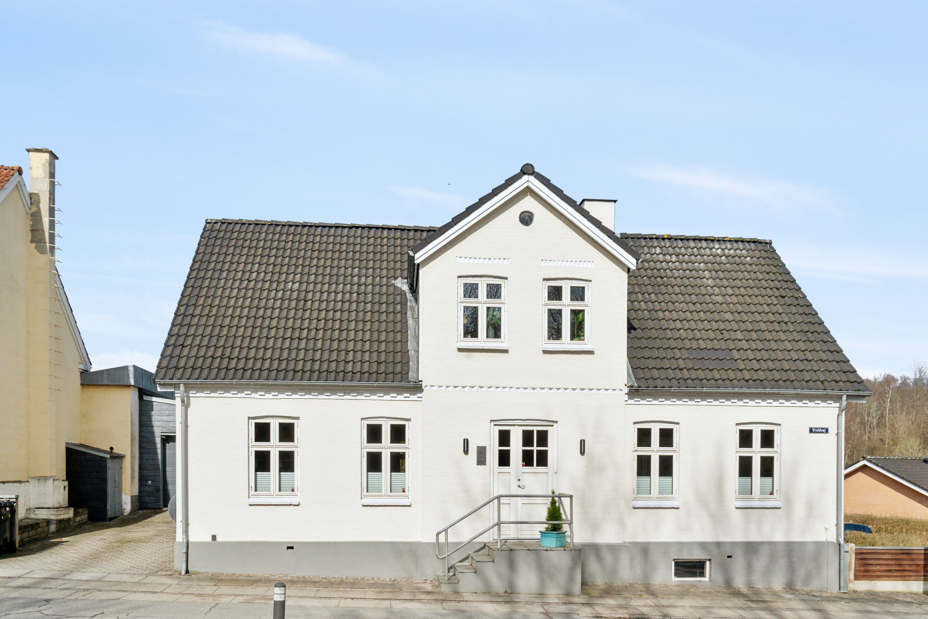 Fremhævet ejendommen billede i fuldskærmstilstand. Billede af Vroldvej 22, 8660 Skanderborg