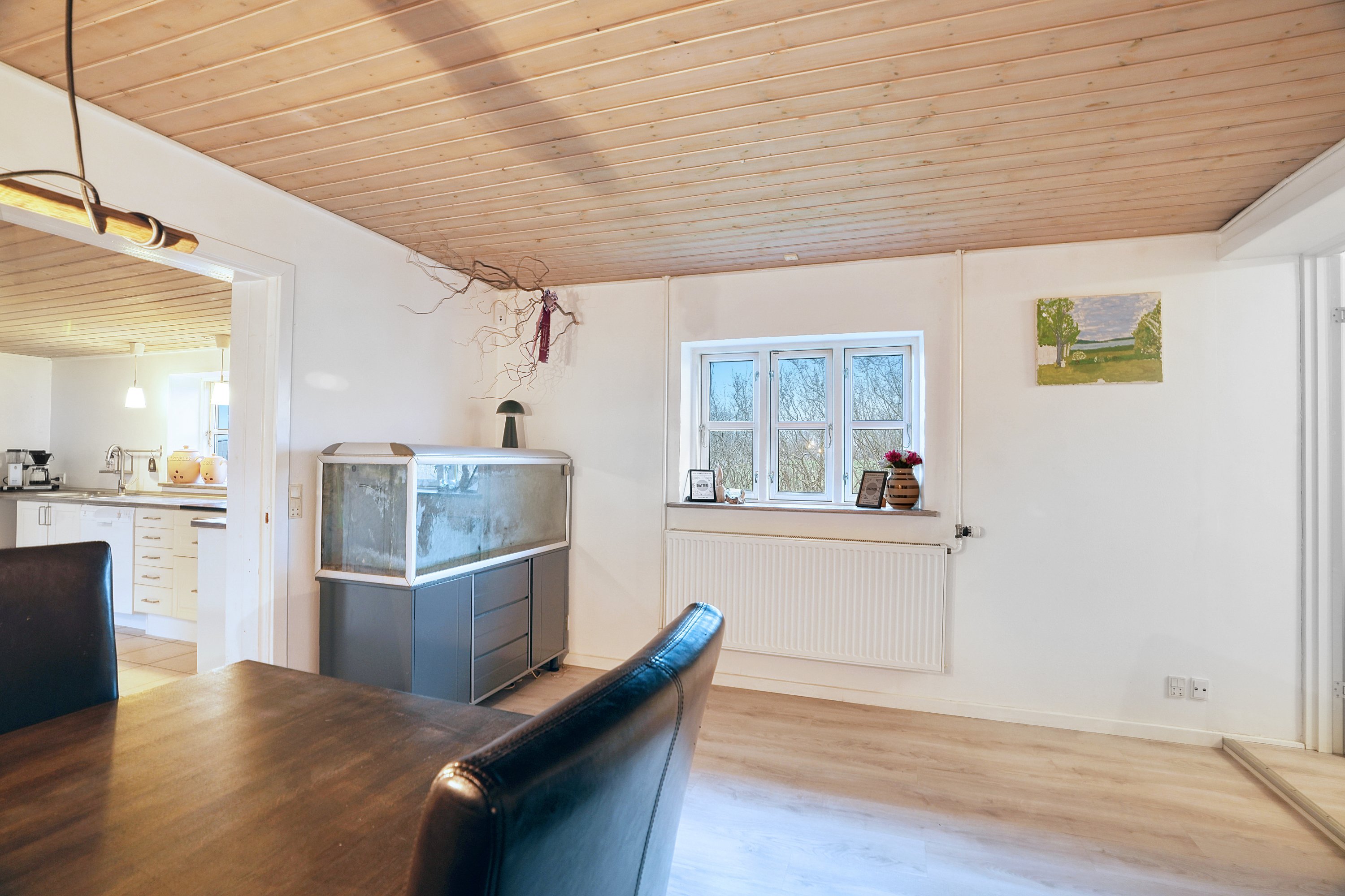 Fremhævet spisestue billede i fuldskærmstilstand. Billede af Mørkøvvej 4, Marke, 4440 Mørkøv