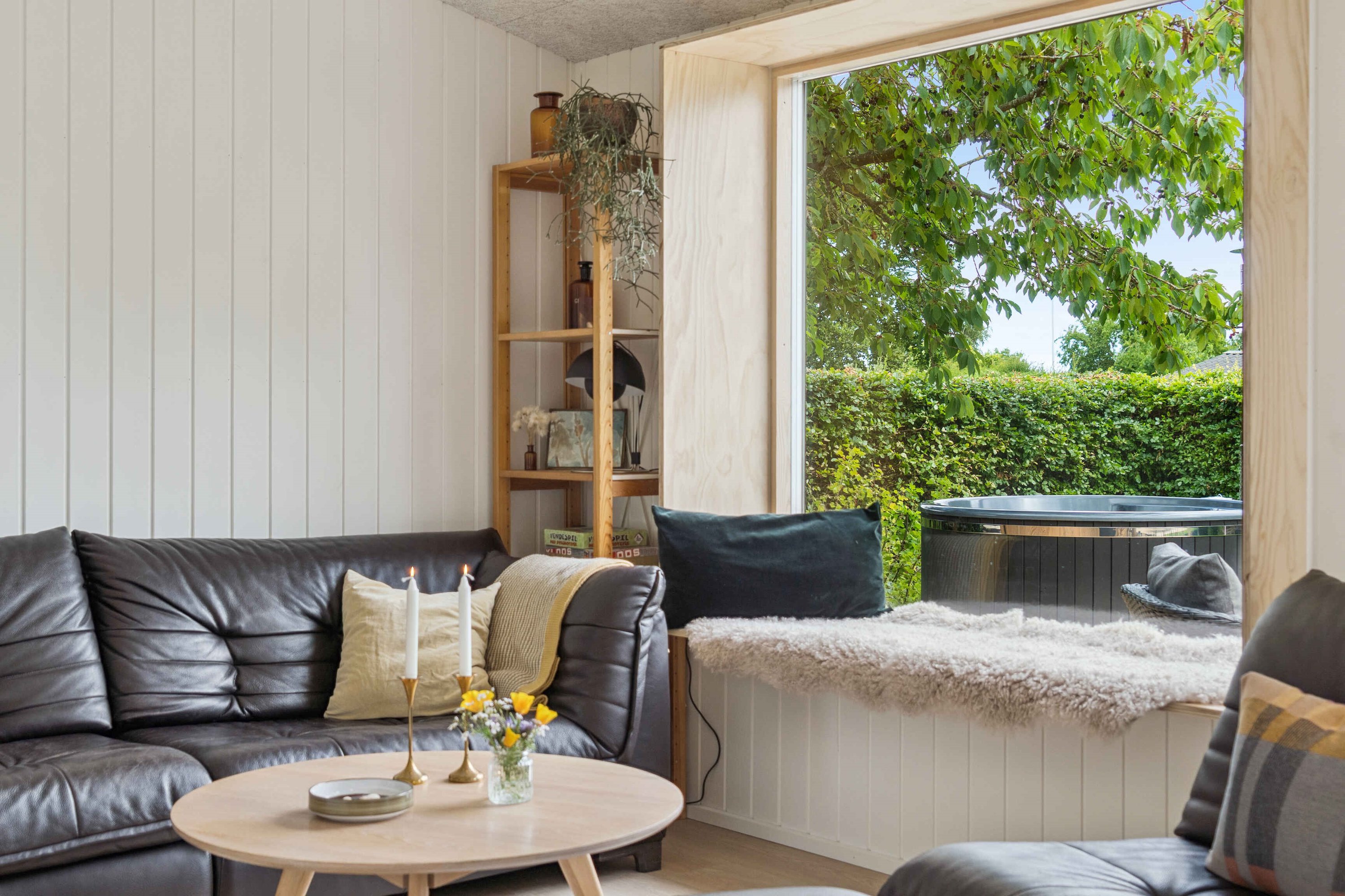 Fremhævet  billede i fuldskærmstilstand. Billede af Valmuevej 25, Følle Strand, 8410 Rønde