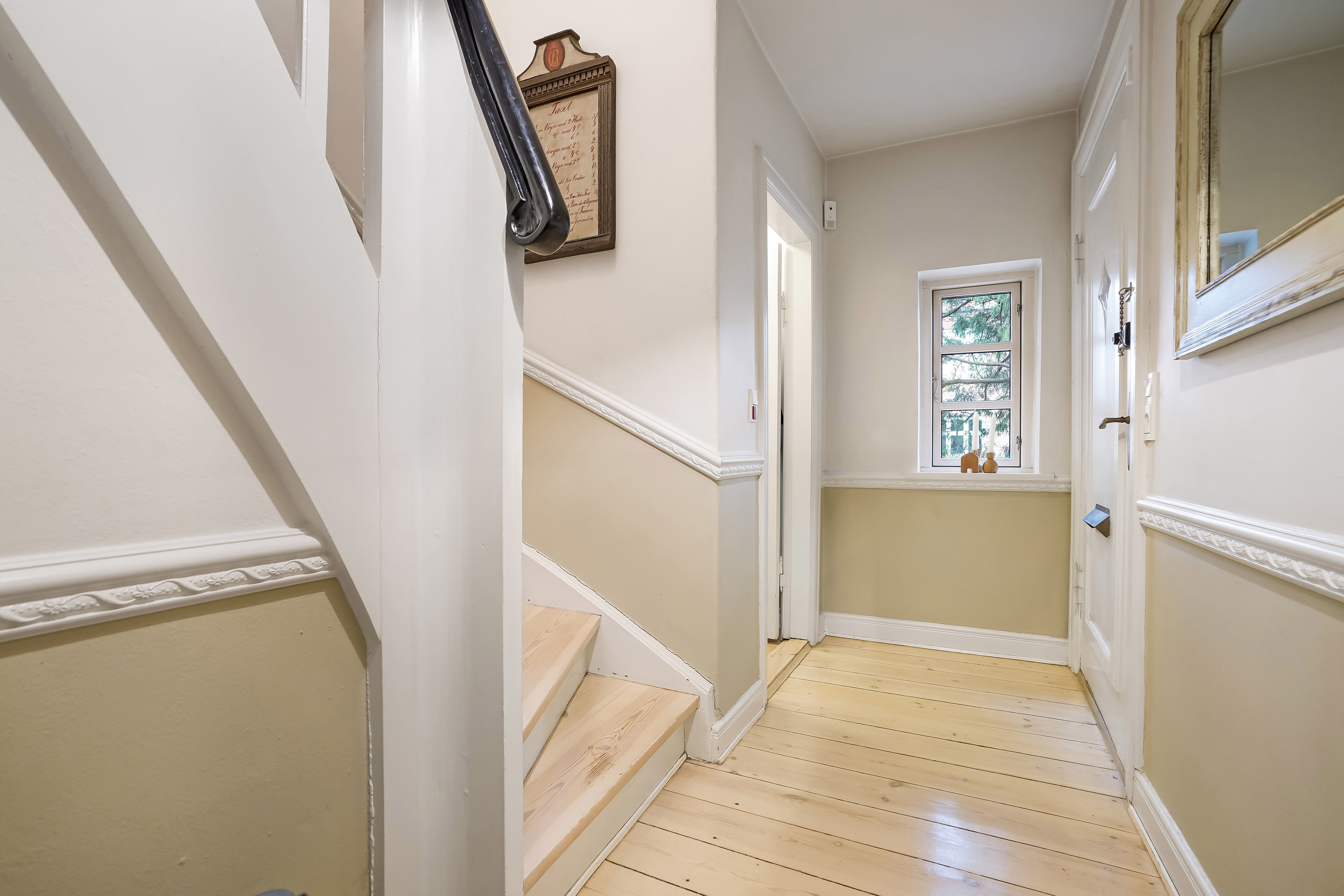 Fremhævet andet billede i fuldskærmstilstand. Billede af Læssøegade 169, 5230 Odense M