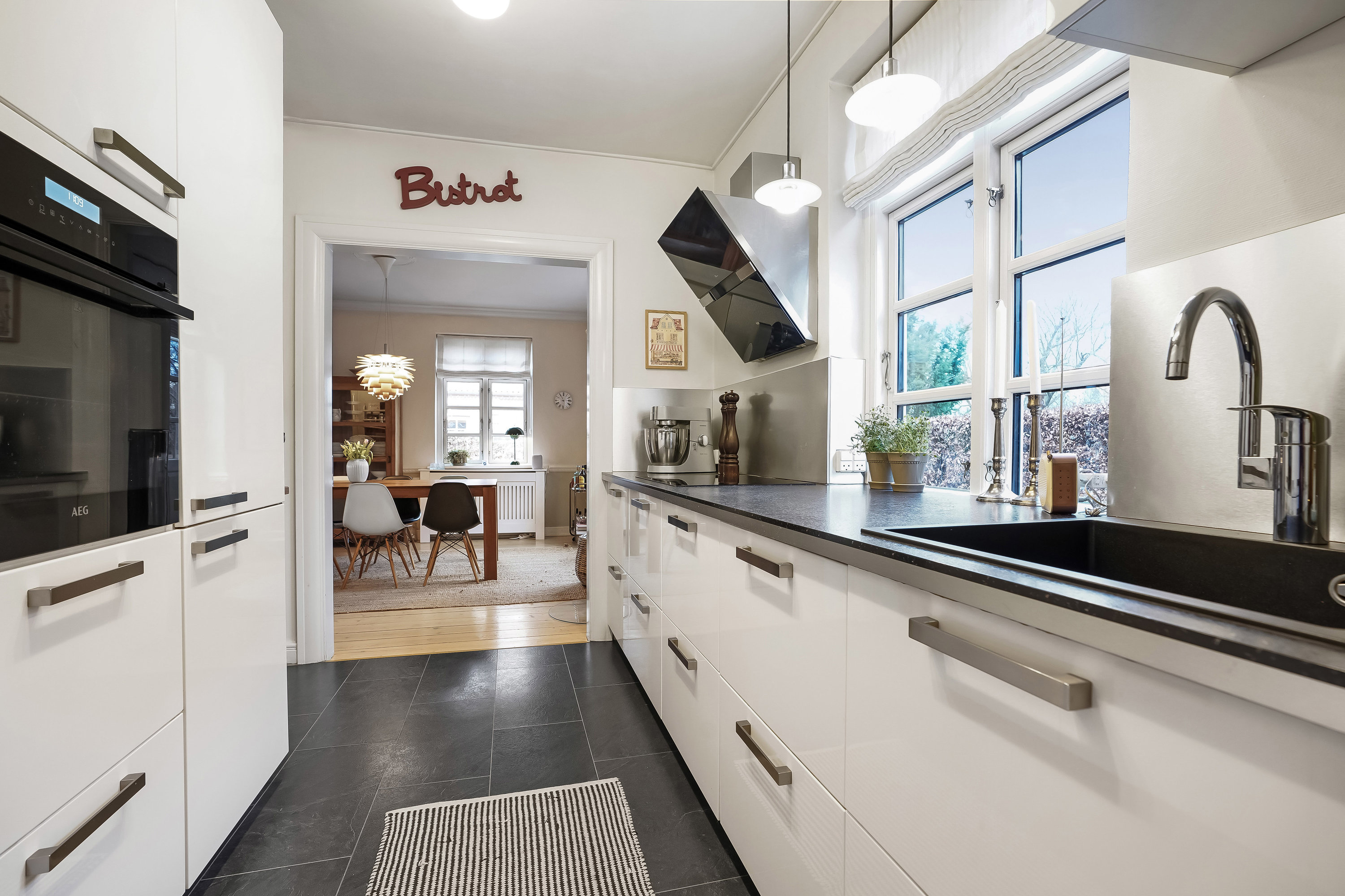 Fremhævet køkken billede i fuldskærmstilstand. Billede af Læssøegade 169, 5230 Odense M