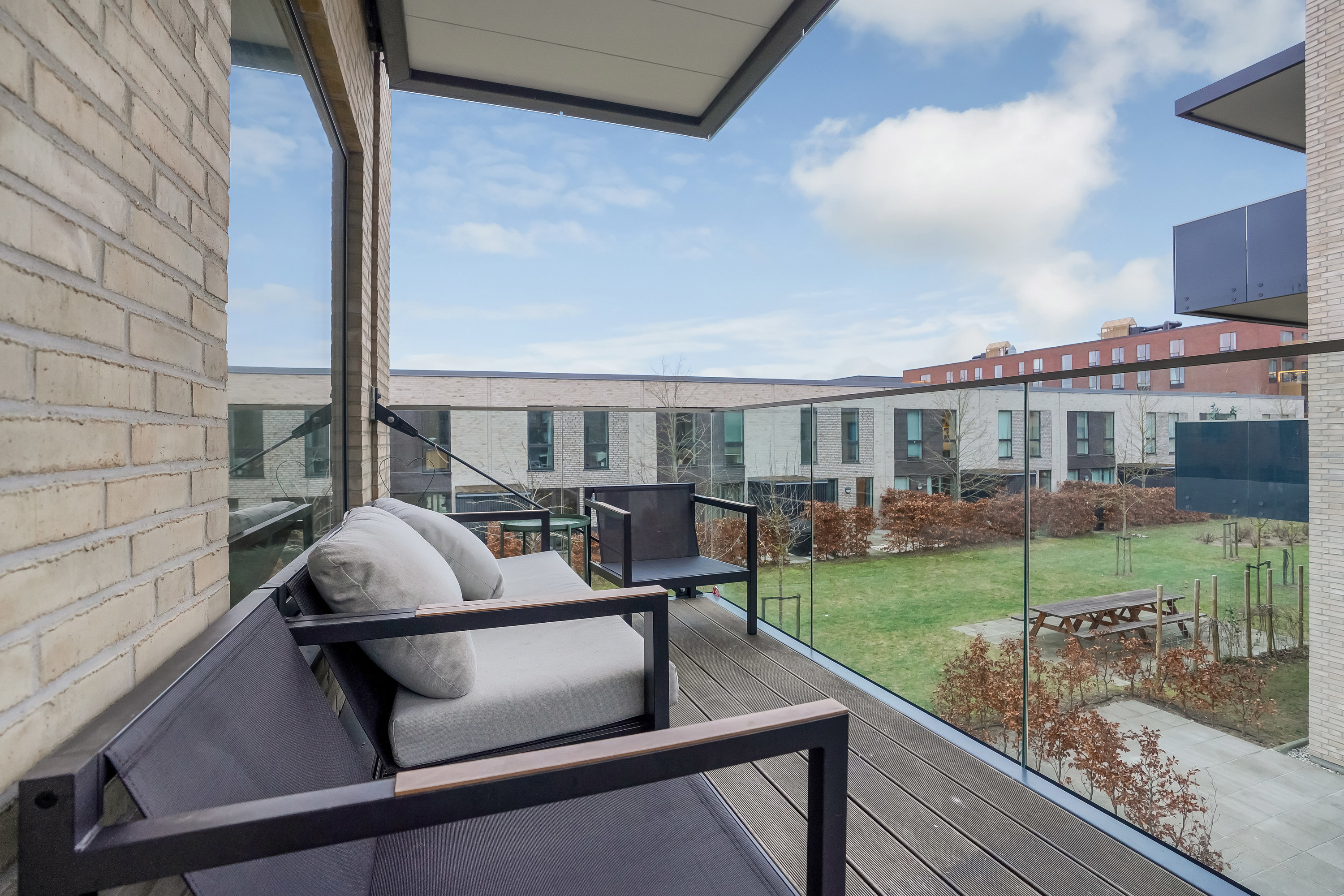 Fremhævet terrasse billede i fuldskærmstilstand. Billede af Guldrankevej 21, 1. 2., 5200 Odense V