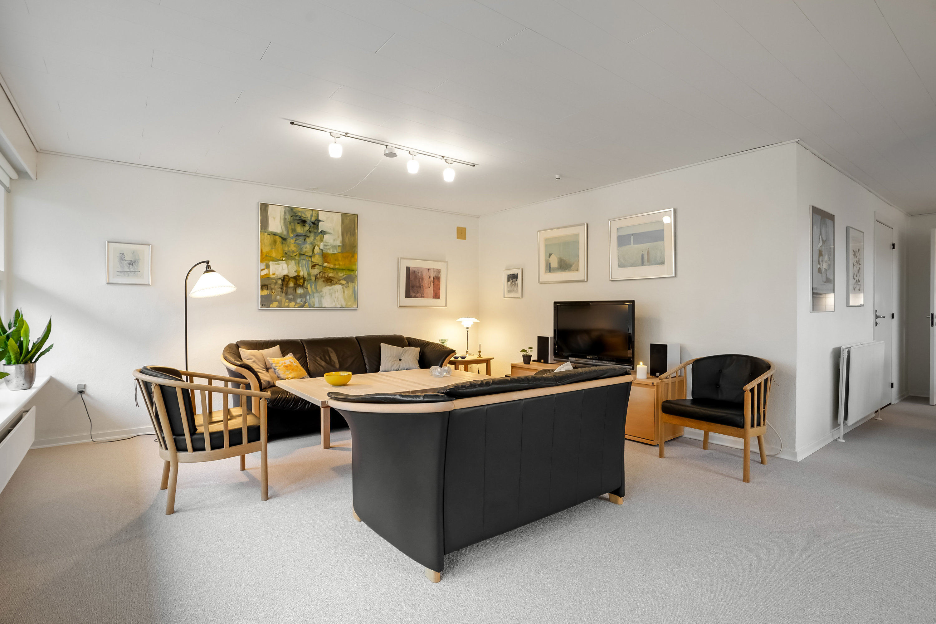 Fremhævet stue billede i fuldskærmstilstand. Billede af Højager 78, 7300 Jelling