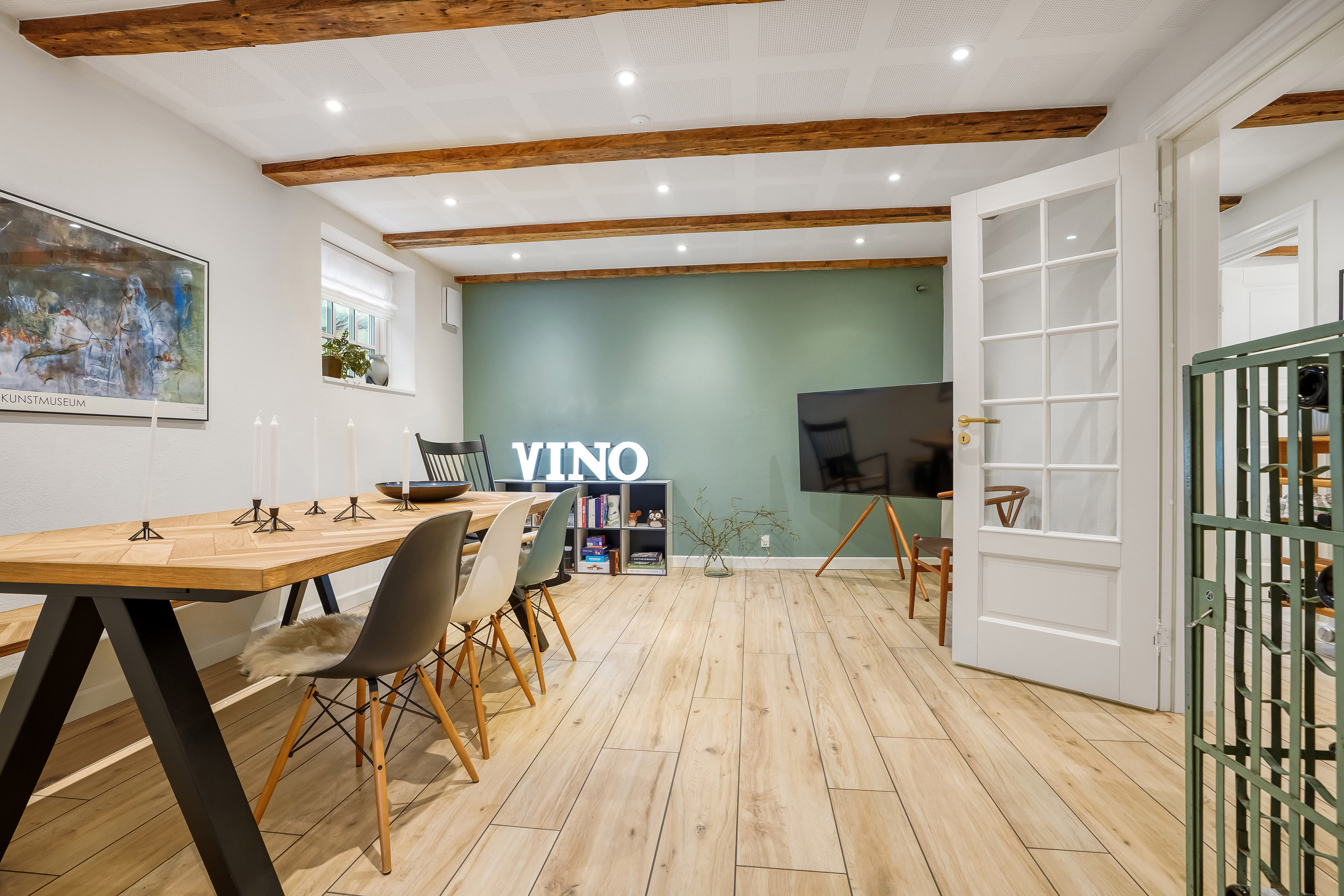 Fremhævet stue billede i fuldskærmstilstand. Billede af Læssøegade 169, 5230 Odense M