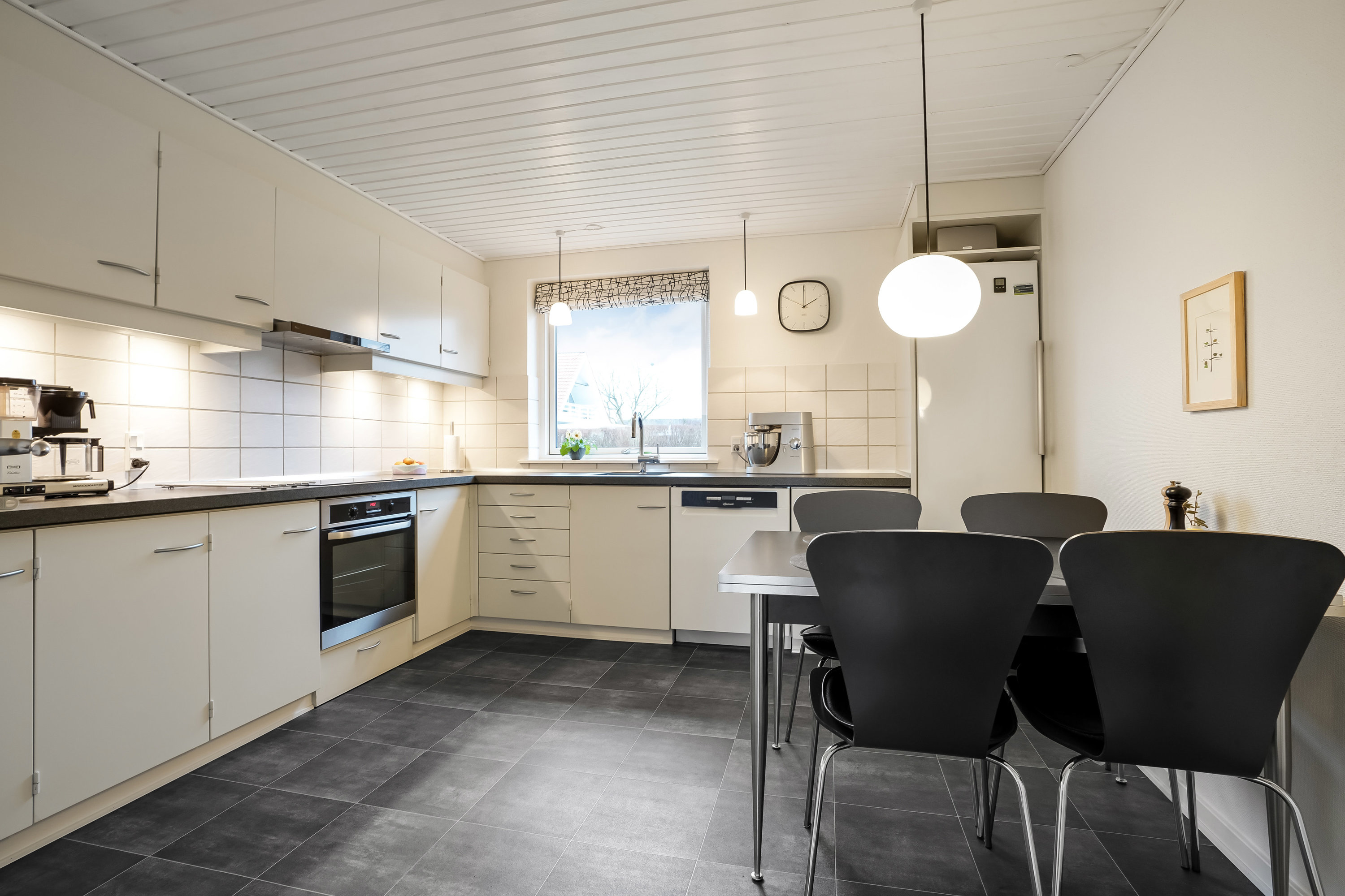 Fremhævet køkken billede i fuldskærmstilstand. Billede af Højager 78, 7300 Jelling