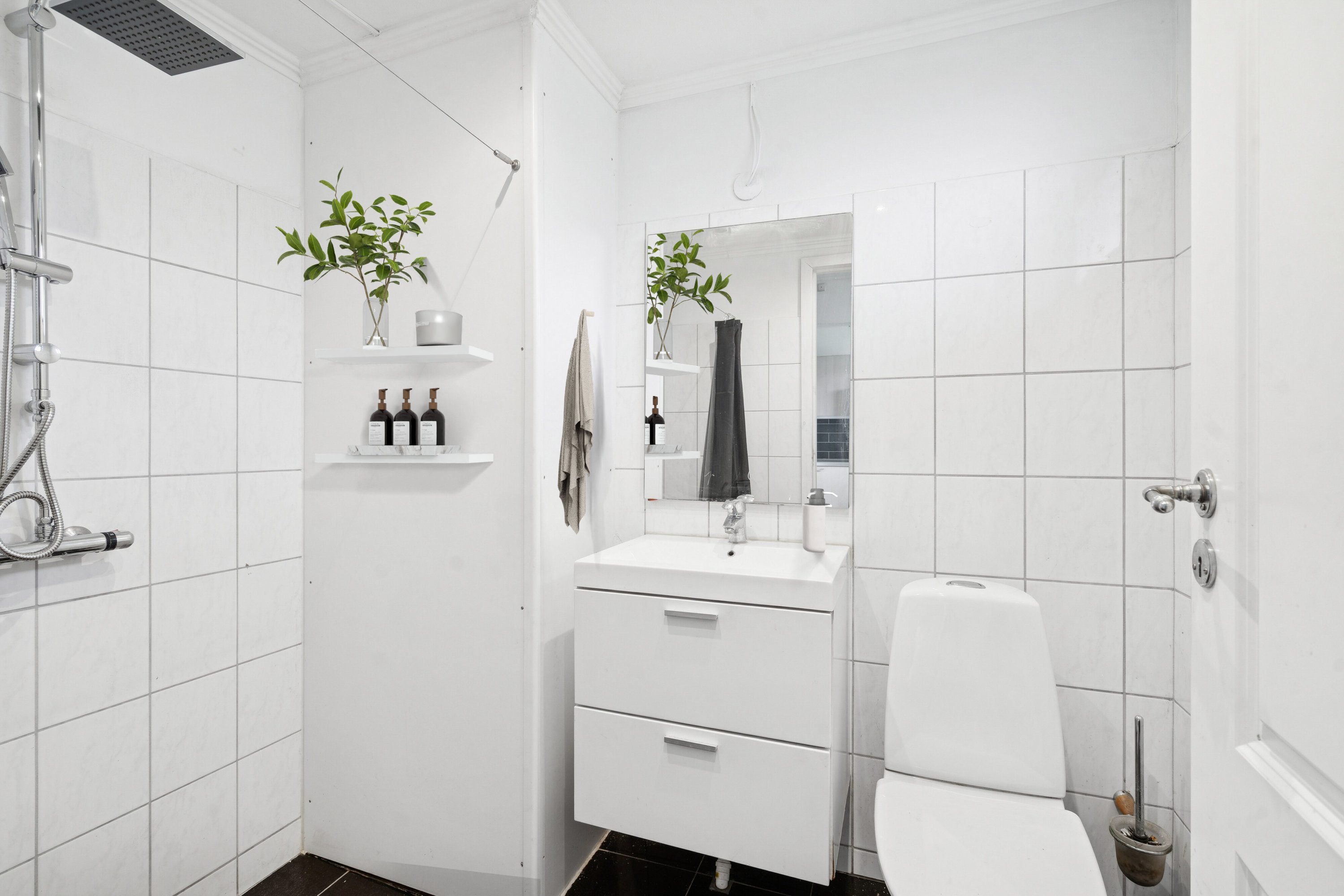 Fremhævet  billede i fuldskærmstilstand. Billede af Æbleparken 132, st.., Søhus, 5270 Odense N