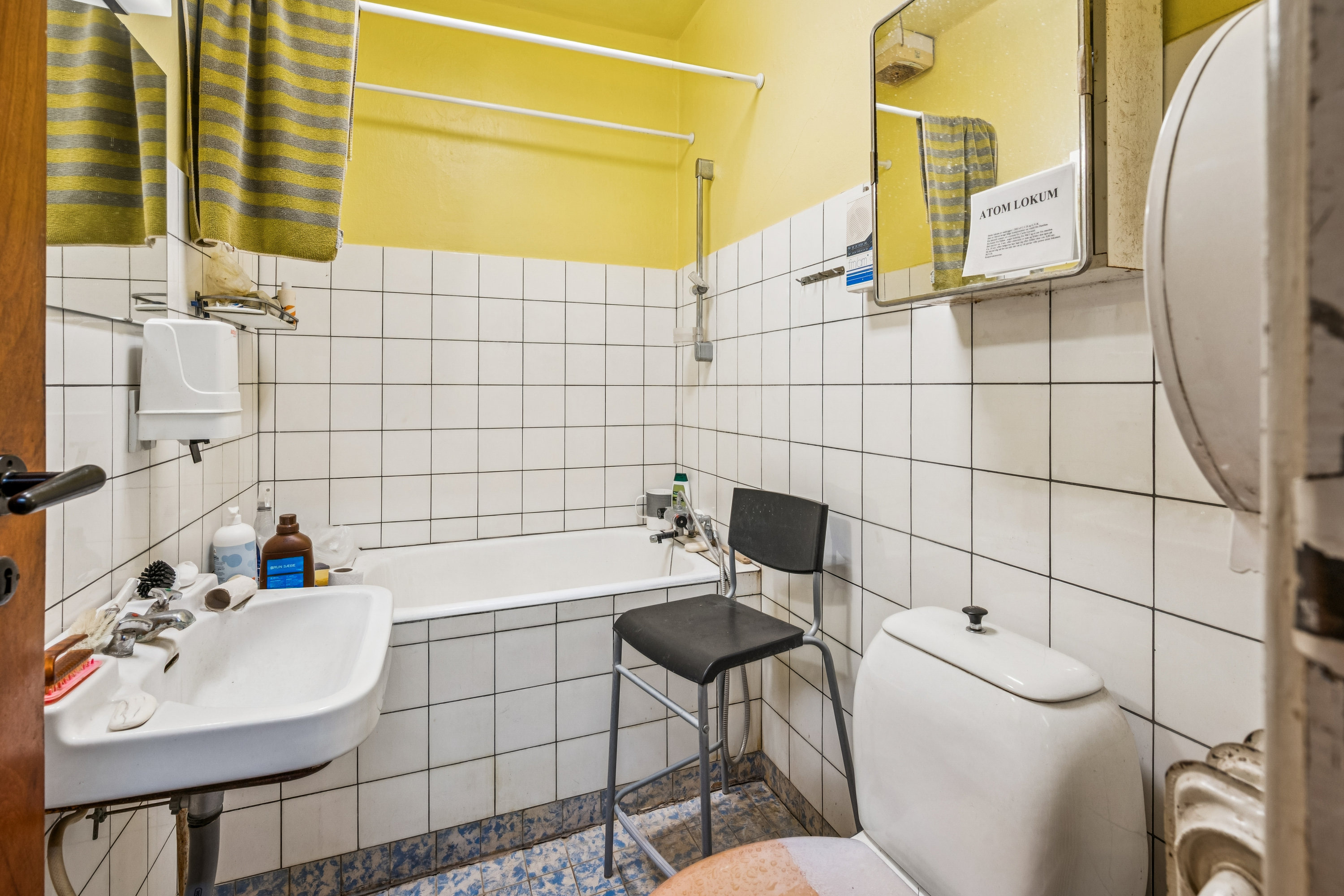 Fremhævet badeværelse billede i fuldskærmstilstand. Billede af Storegade 4, 8382 Hinnerup