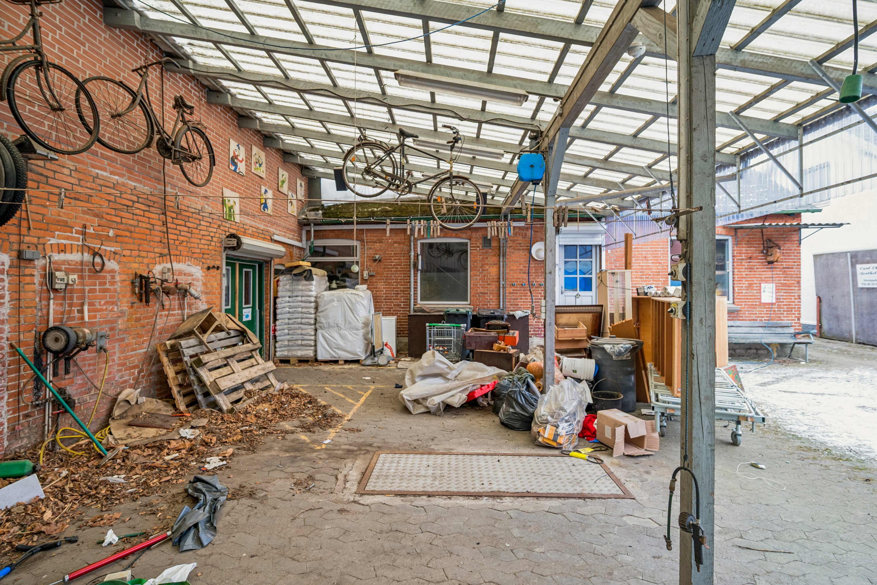 Fremhævet andet billede i fuldskærmstilstand. Billede af Storegade 4, 8382 Hinnerup