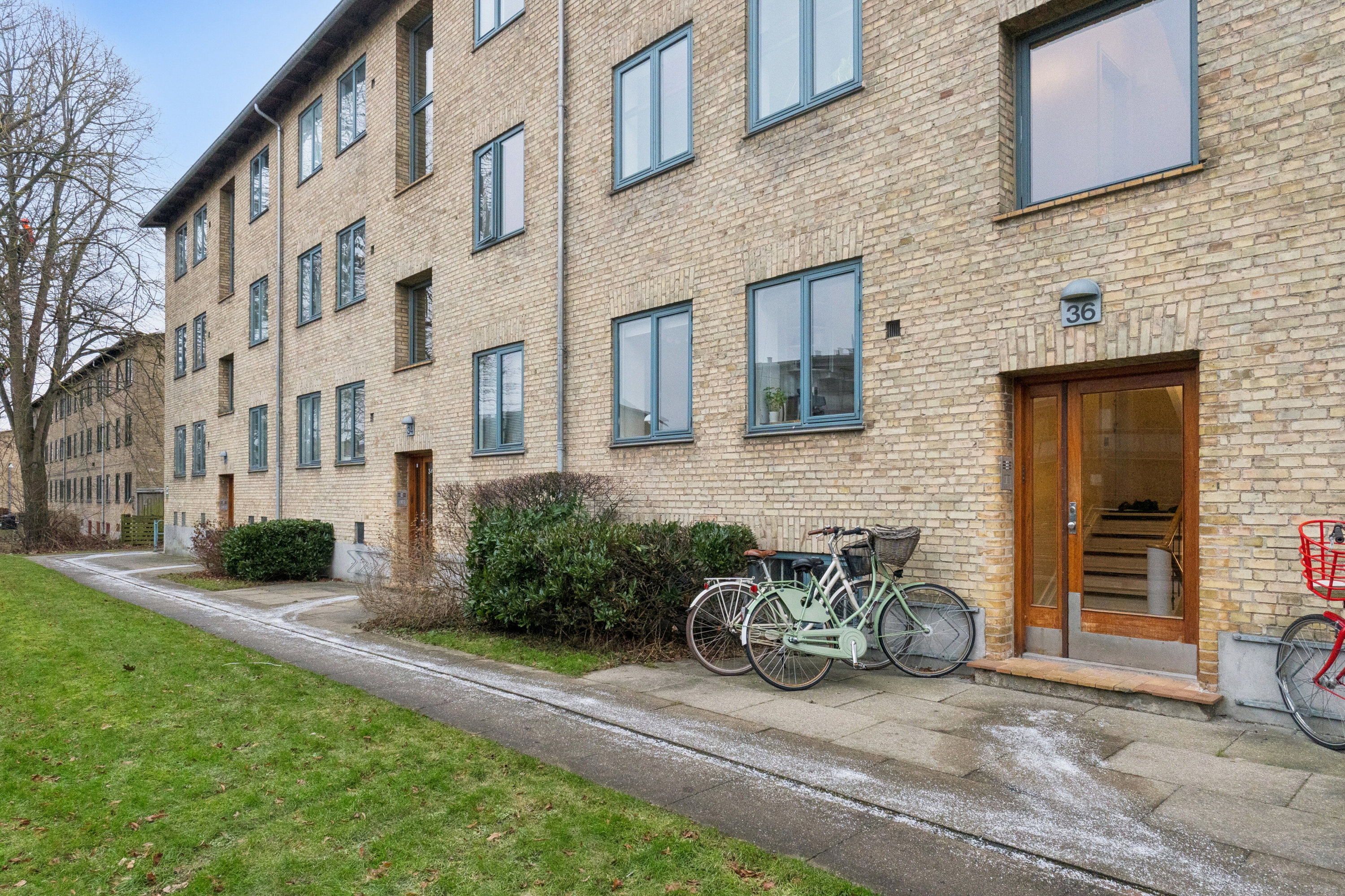 Ejerlejlighed: Facade på Damparken 36, st.. tv., 2610 Rødovre