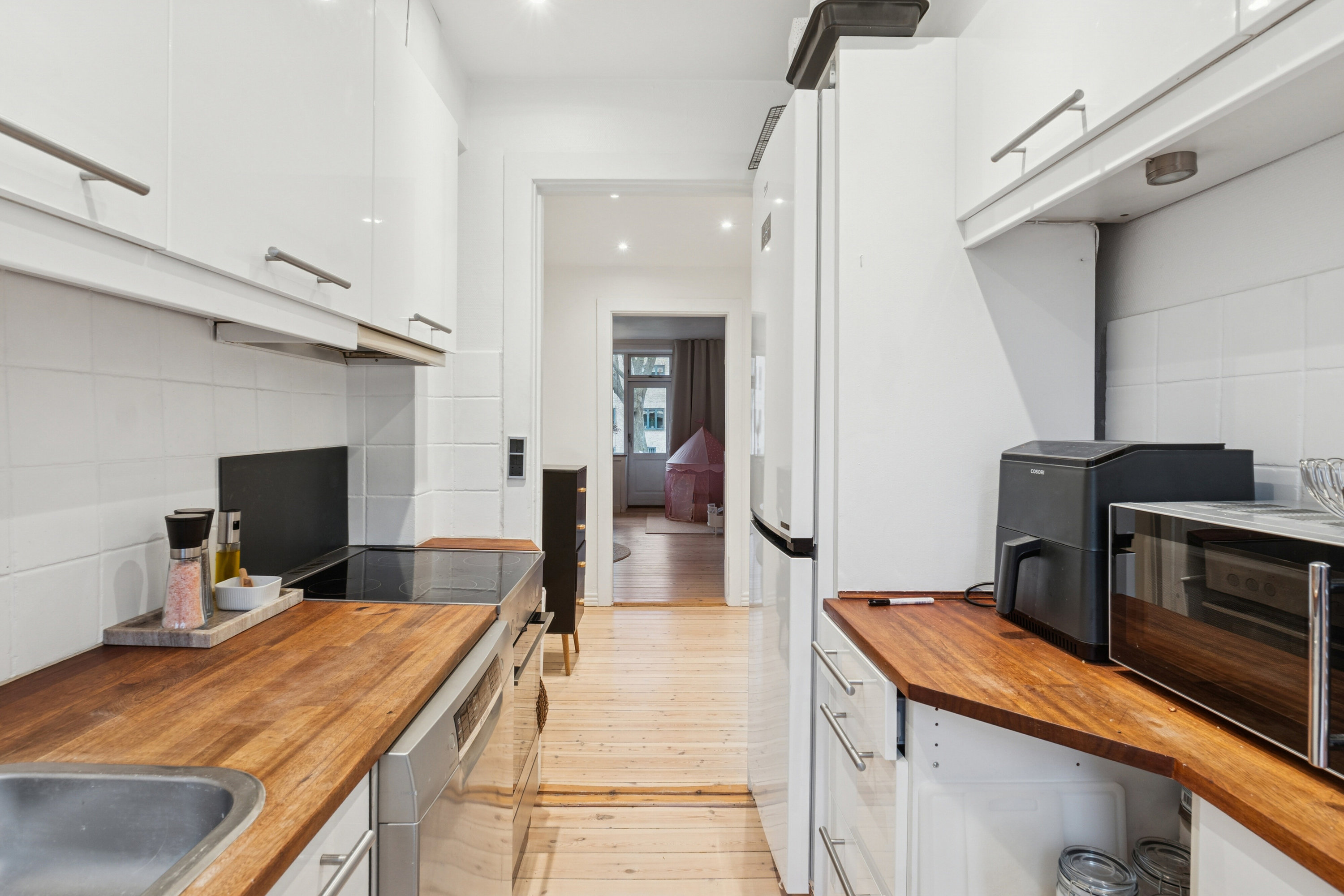 Fremhævet køkken billede i fuldskærmstilstand. Billede af Damparken 36, st.. tv., 2610 Rødovre